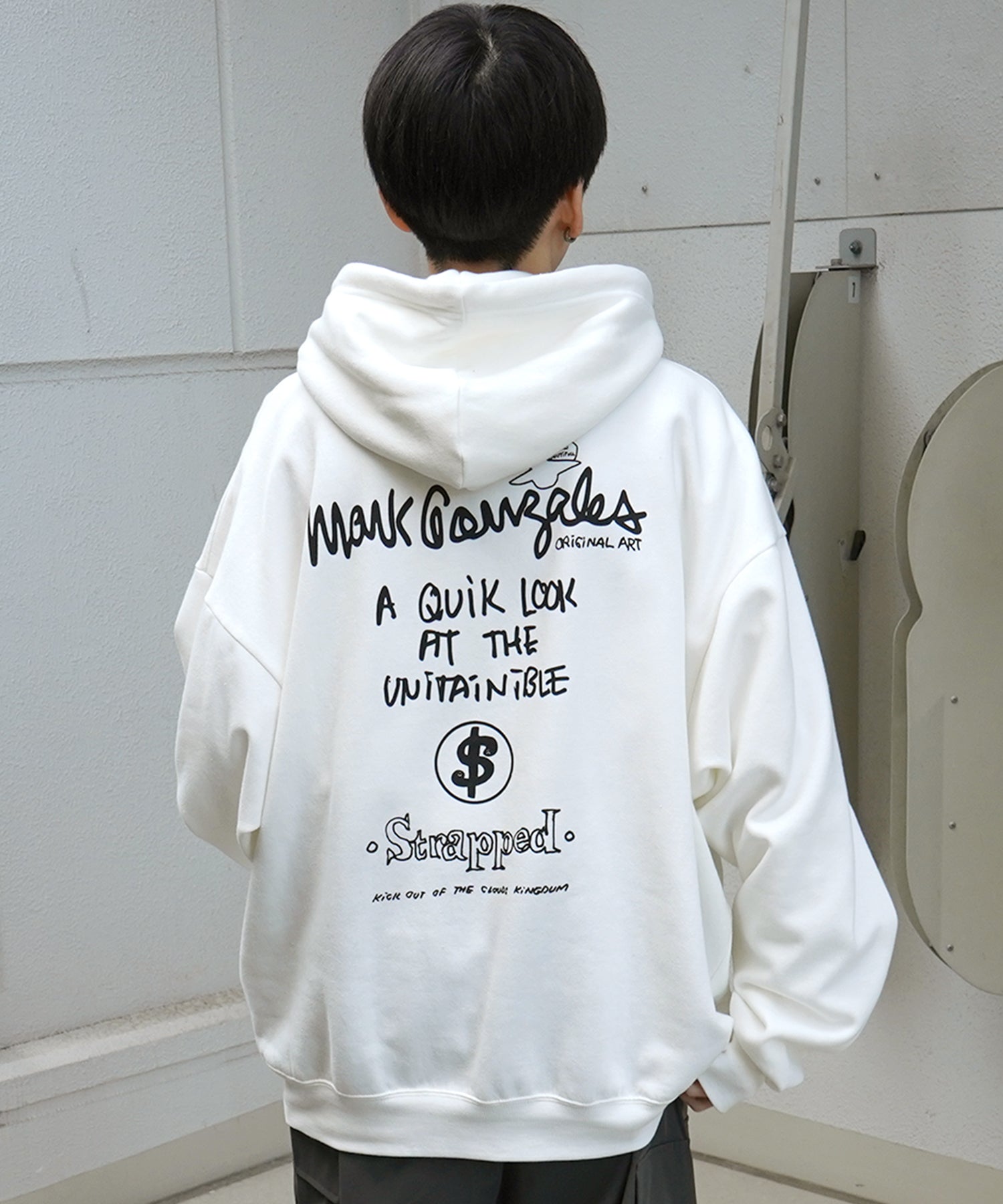 【MARK GONZALES ARTWORK COLLECTION / マーク ゴンザレス】別注 ビッグシルエット イラストバックプリント プルオーバーパーカー