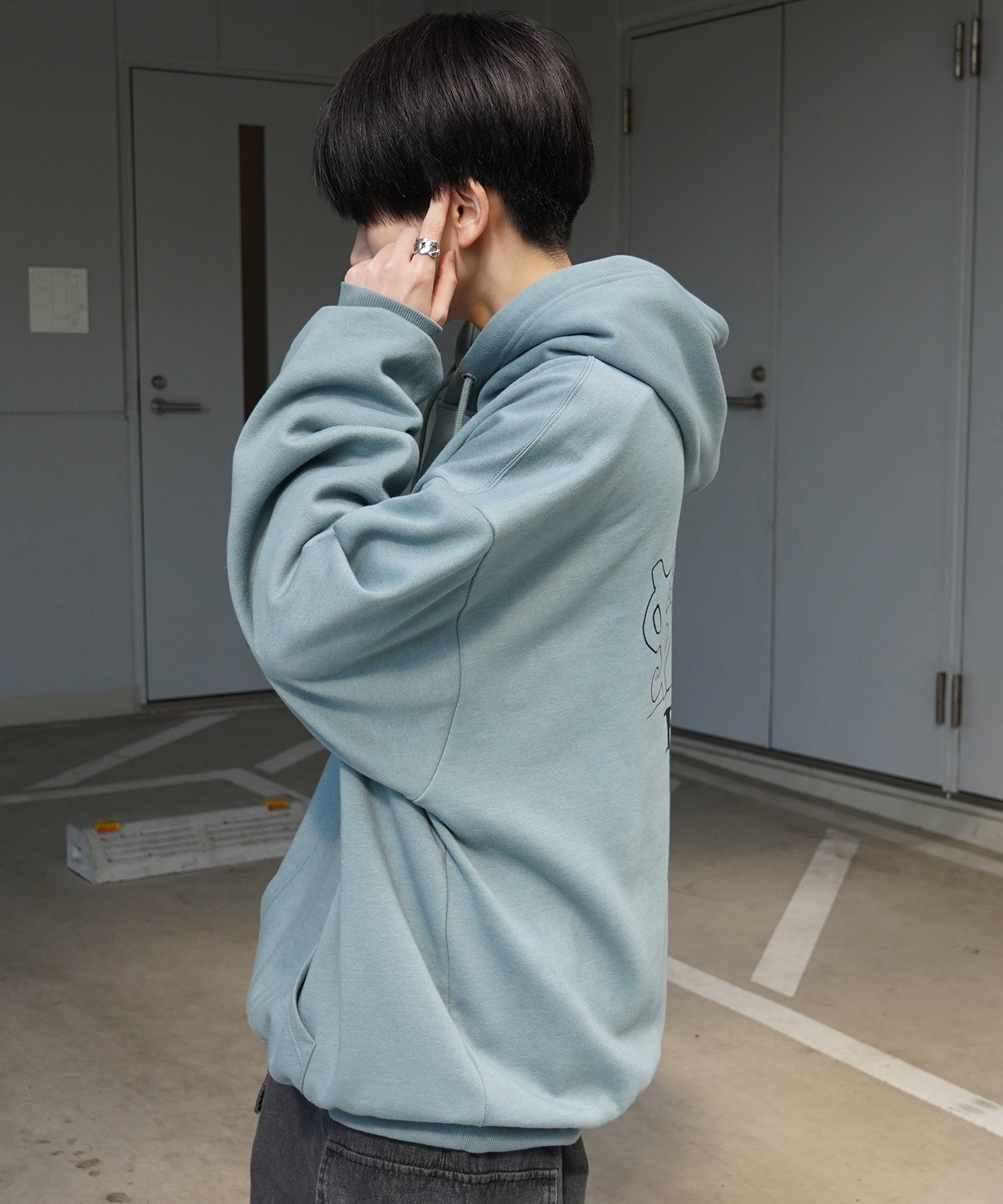 【MARK GONZALES ARTWORK COLLECTION / マーク ゴンザレス】別注 ビッグシルエット イラストバックプリント プルオーバーパーカー