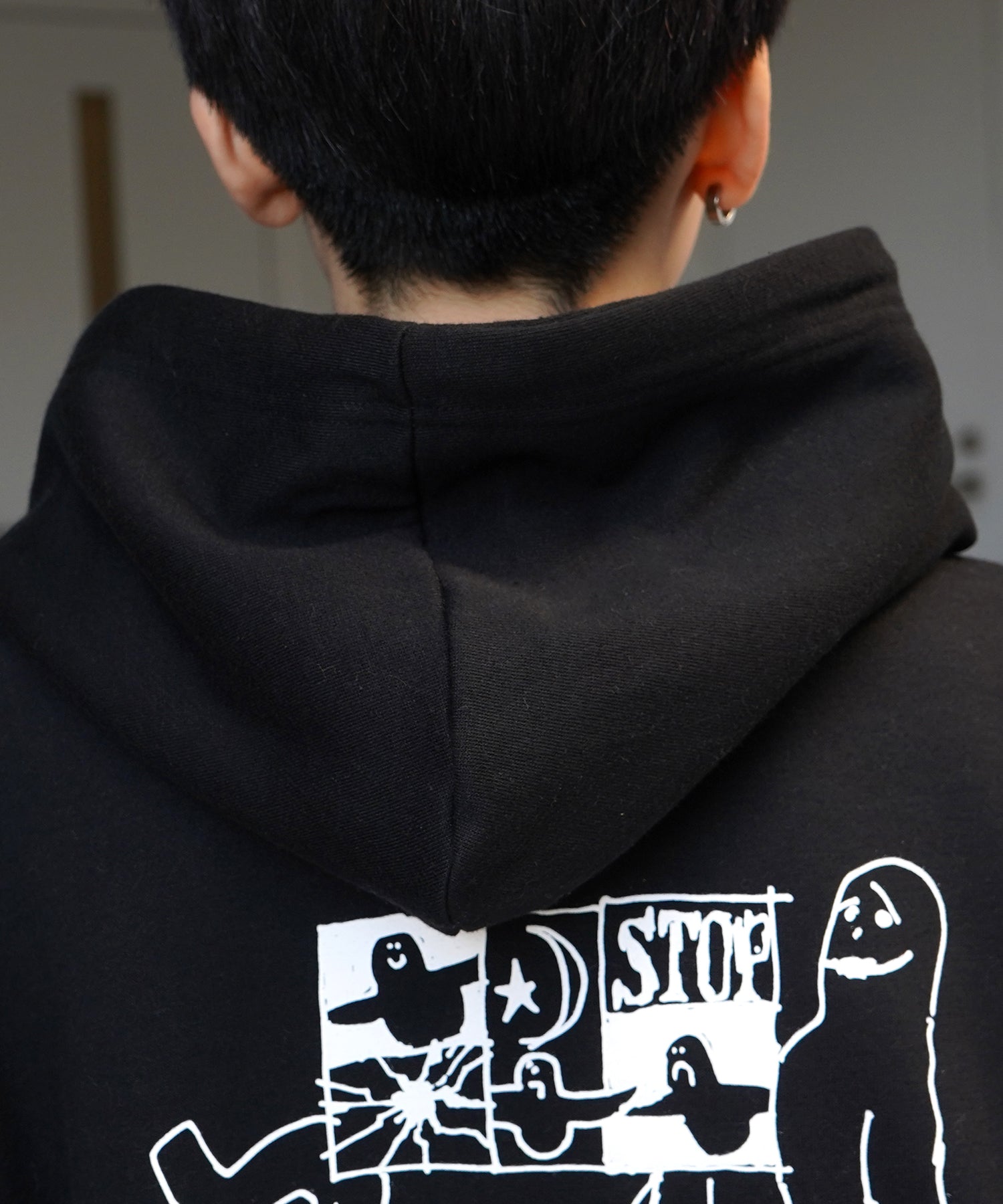 【MARK GONZALES ARTWORK COLLECTION / マーク ゴンザレス】別注 ビッグシルエット イラストバックプリント プルオーバーパーカー