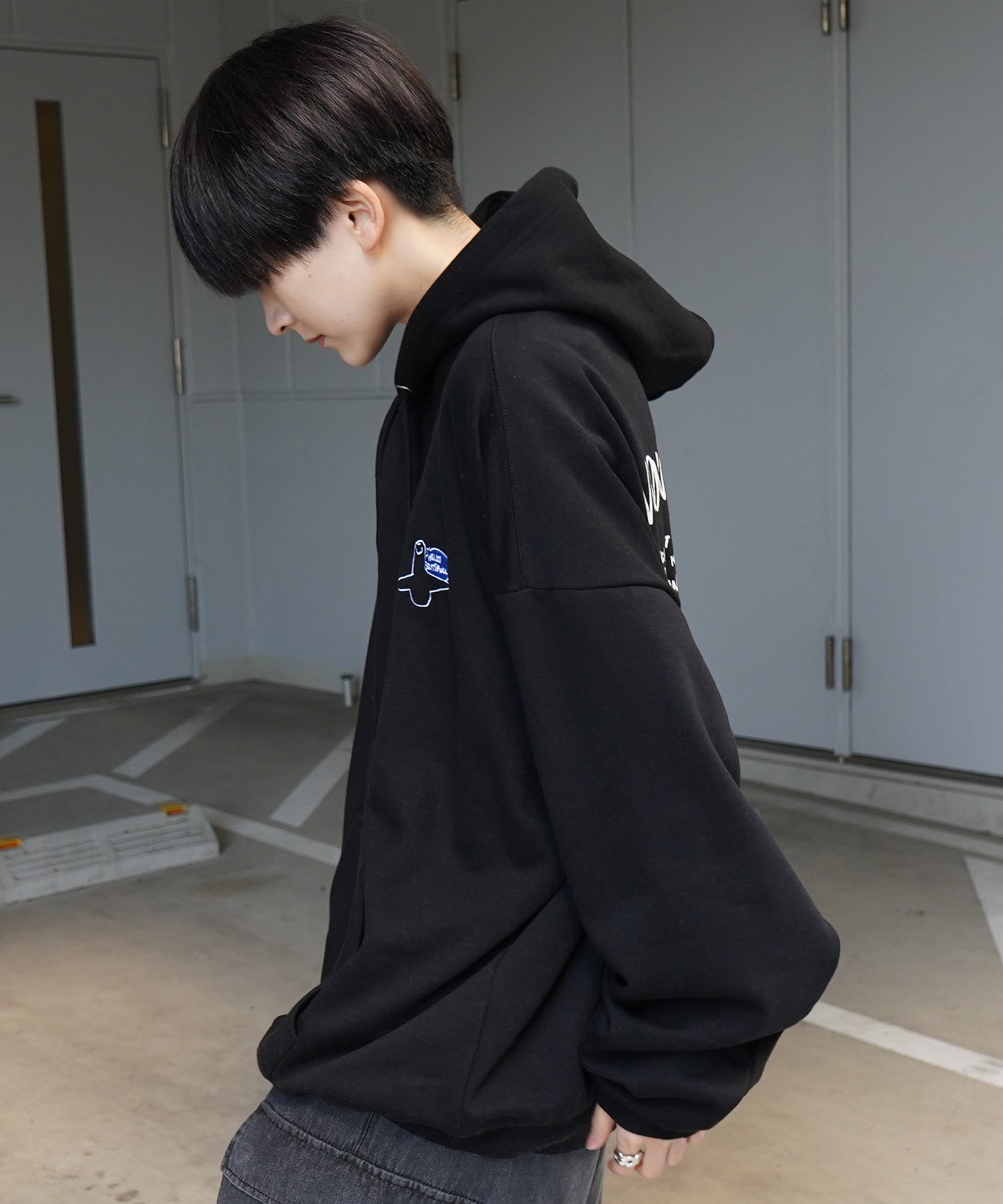 【MARK GONZALES ARTWORK COLLECTION / マーク ゴンザレス】別注 ビッグシルエット イラストバックプリント プルオーバーパーカー