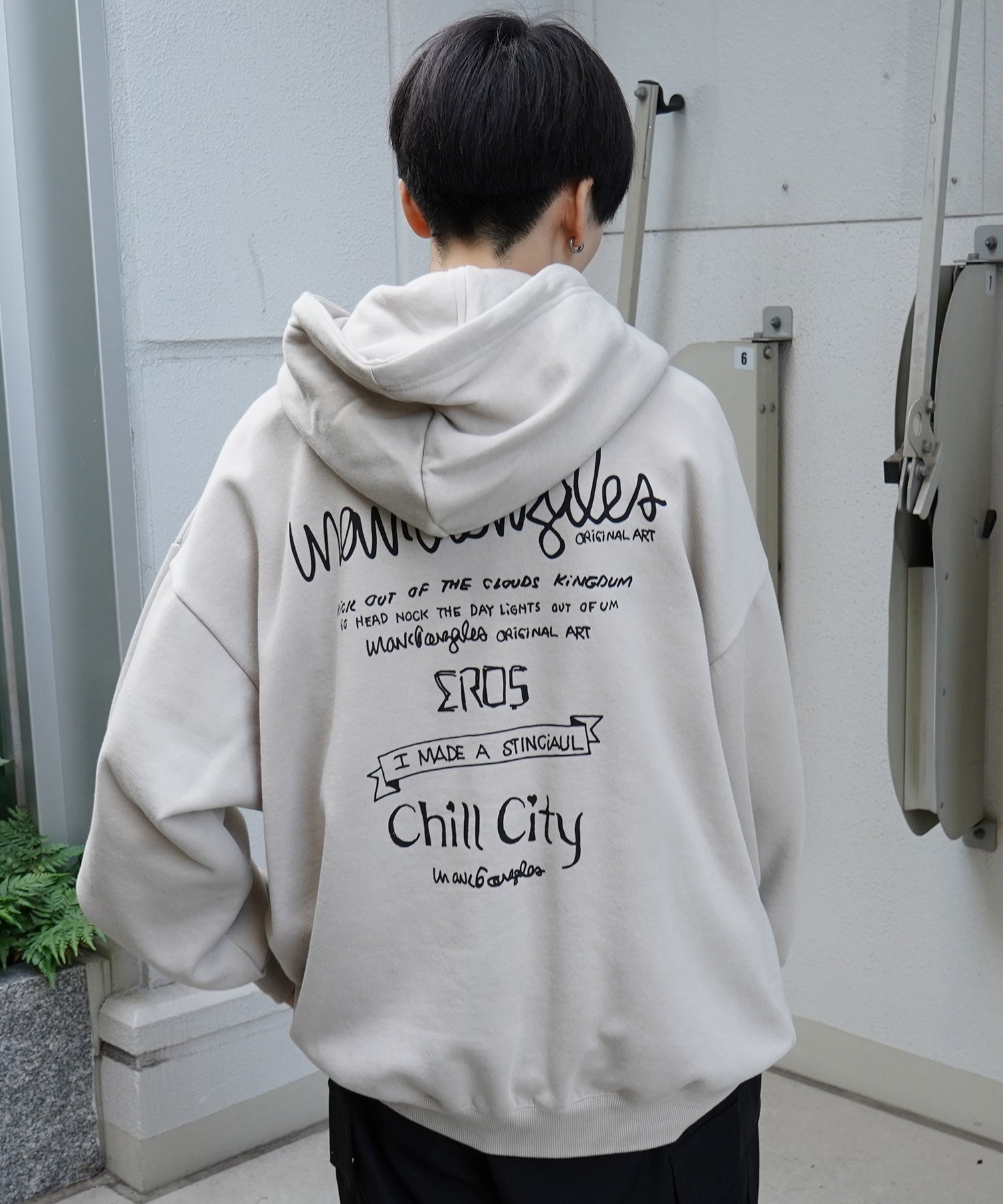 【MARK GONZALES ARTWORK COLLECTION / マーク ゴンザレス】別注 ビッグシルエット イラストバックプリント プルオーバーパーカー