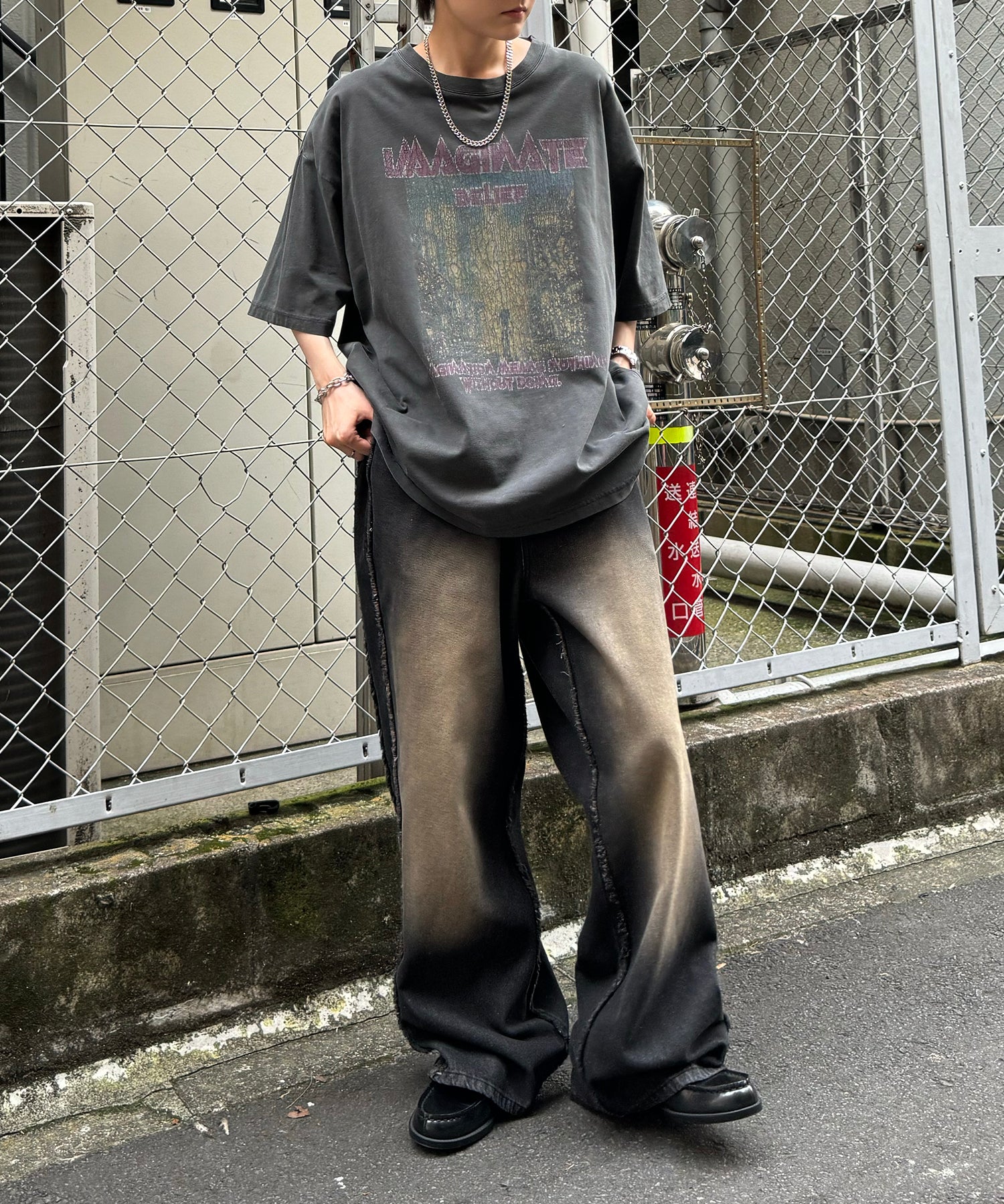 ヴィンテージライク ロックプリント レトロ ピグメント加工 ビッグシルエット半袖バンドTシャツ