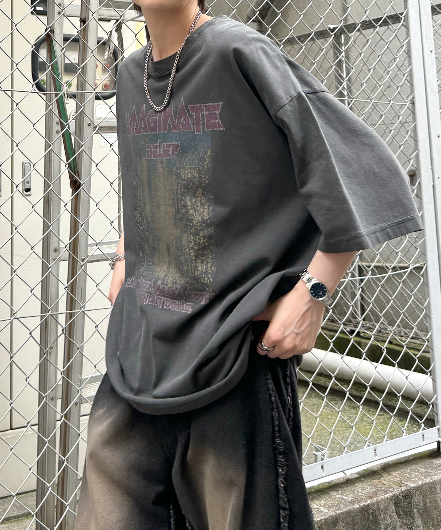 ヴィンテージライク ロックプリント レトロ ピグメント加工 ビッグシルエット半袖バンドTシャツ