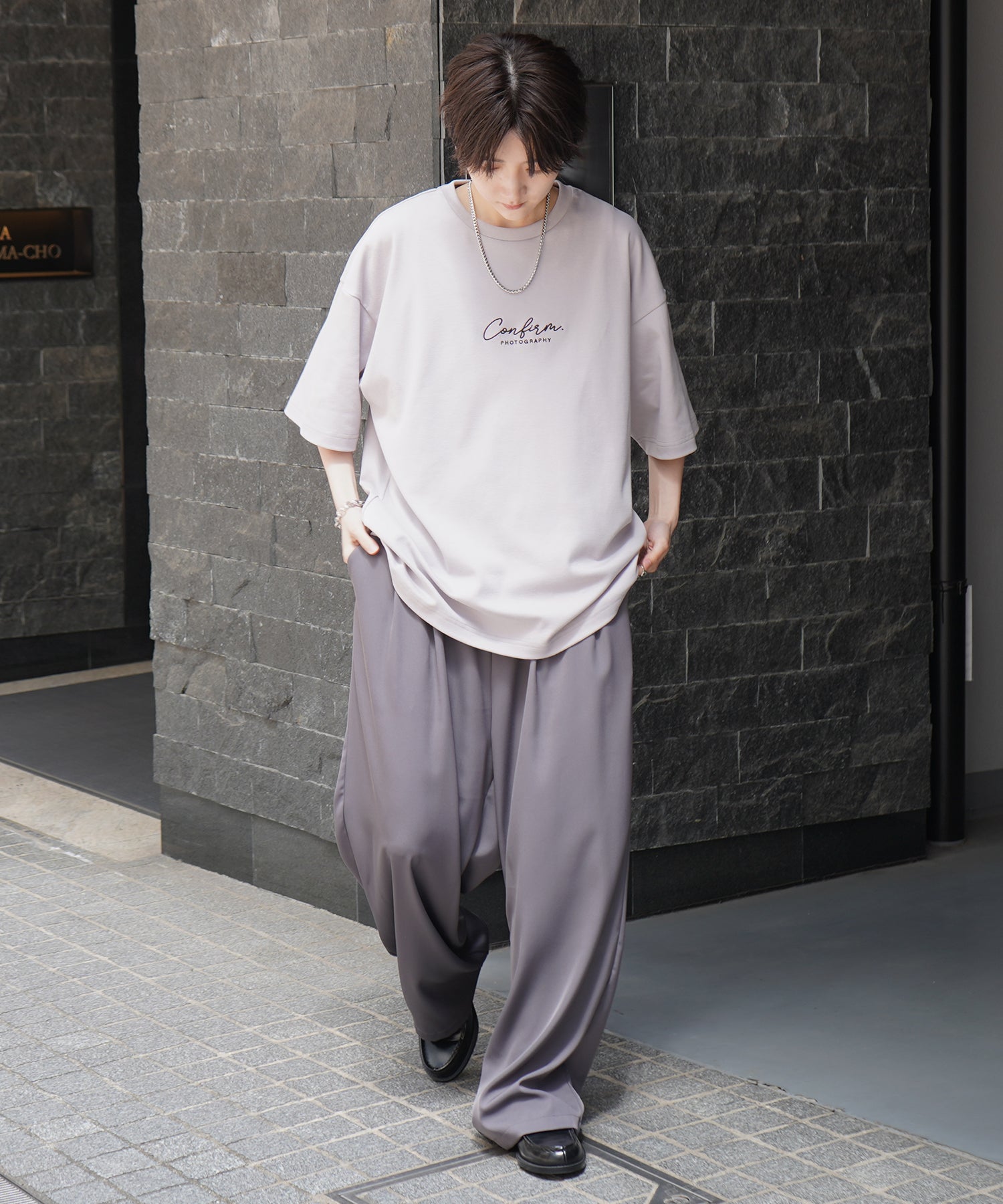 25SS ナチュラルドレープ とろみ肌感 ワンポイント刺繍 ビッグシルエット半袖Tシャツ