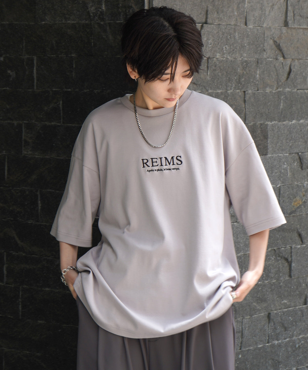 25SS ナチュラルドレープ とろみ肌感 ワンポイント刺繍 ビッグシルエット半袖Tシャツ