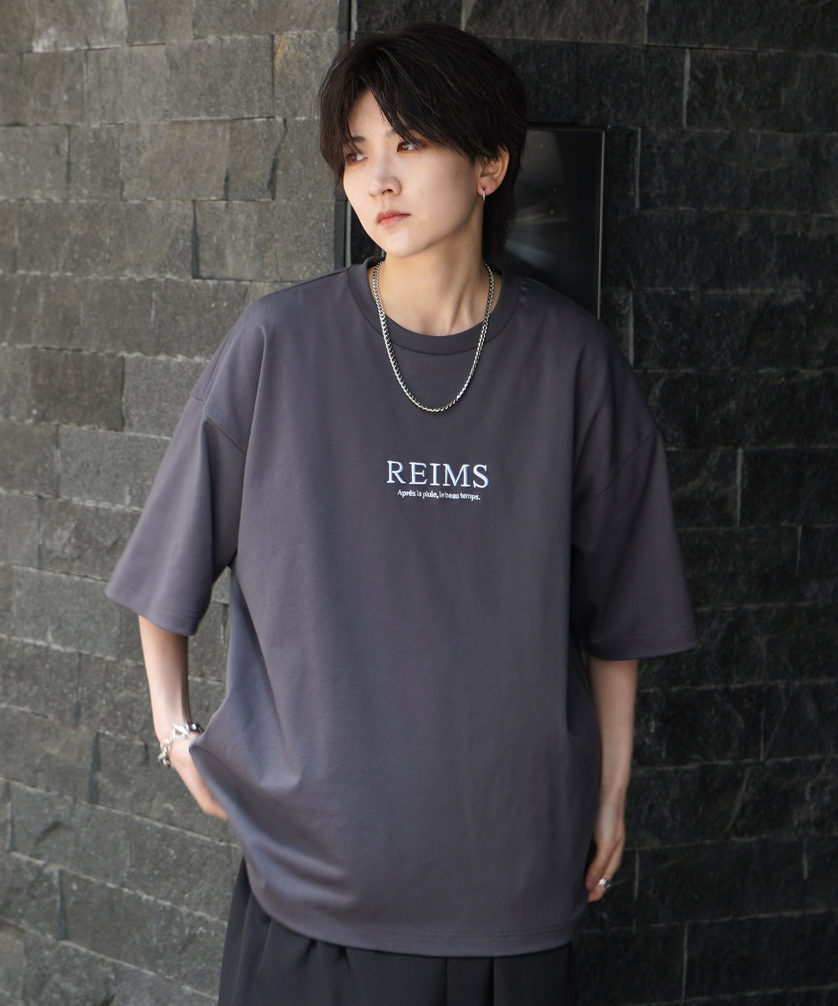 25SS ナチュラルドレープ とろみ肌感 ワンポイント刺繍 ビッグシルエット半袖Tシャツ