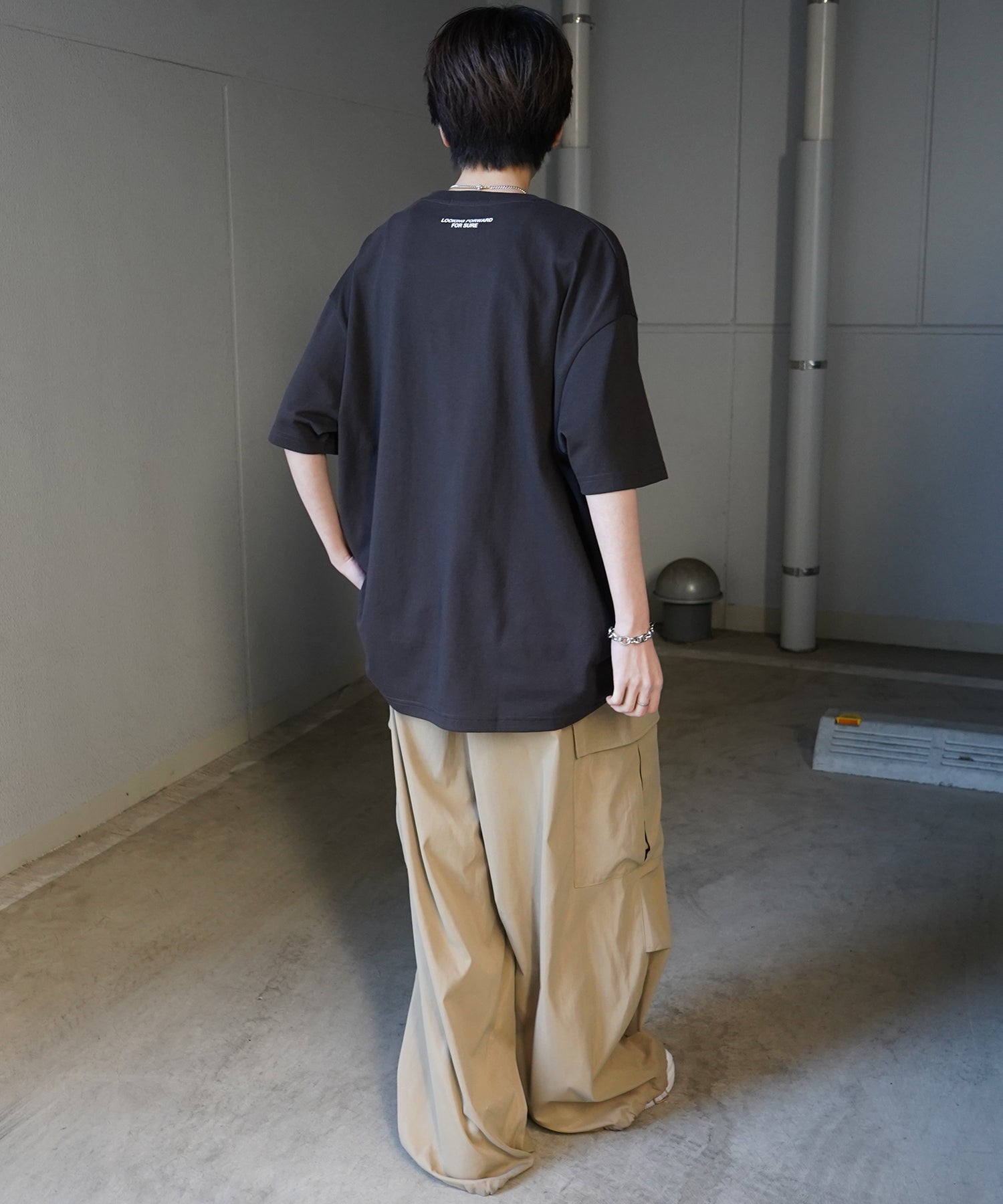 ヒゲオジサンB ワンポイント刺繍ロゴ ビッグシルエット半袖Tシャツ