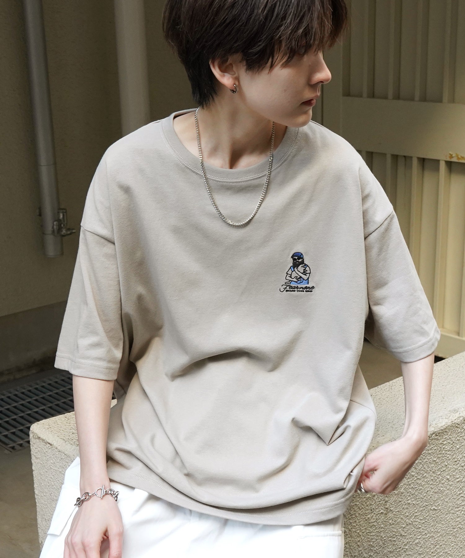 24SS 新柄 ヒゲオジサンB ワンポイント刺繍ロゴ ビッグシルエット半袖Tシャツ