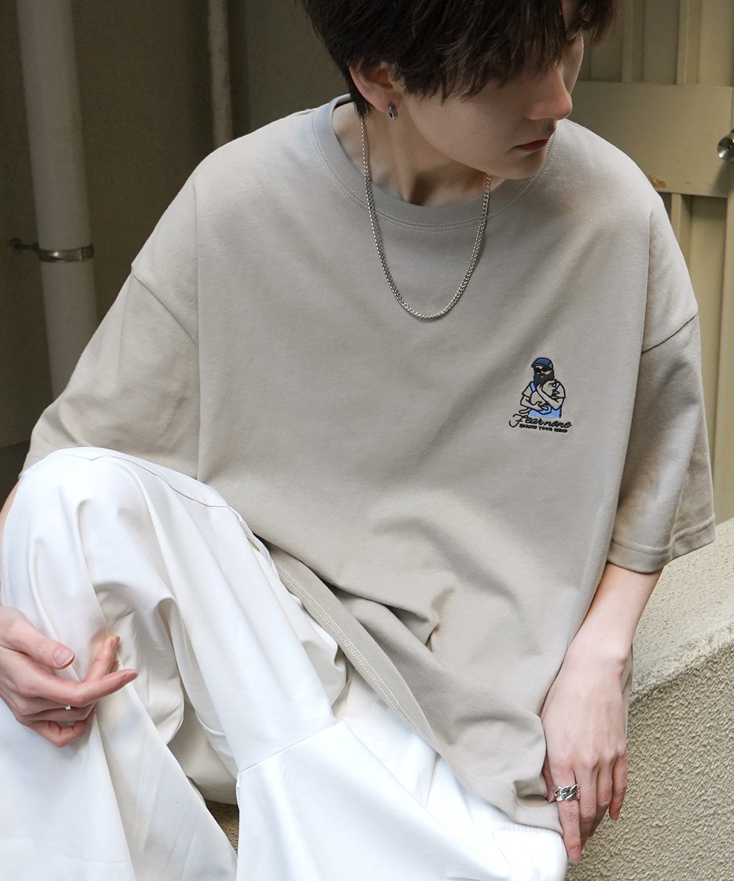 ヒゲオジサンB ワンポイント刺繍ロゴ ビッグシルエット半袖Tシャツ