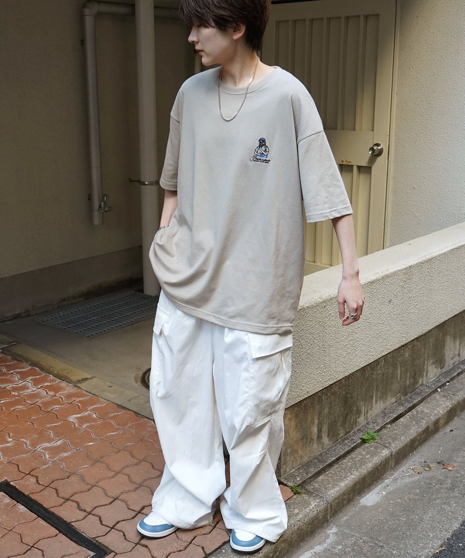 ヒゲオジサンB ワンポイント刺繍ロゴ ビッグシルエット半袖Tシャツ