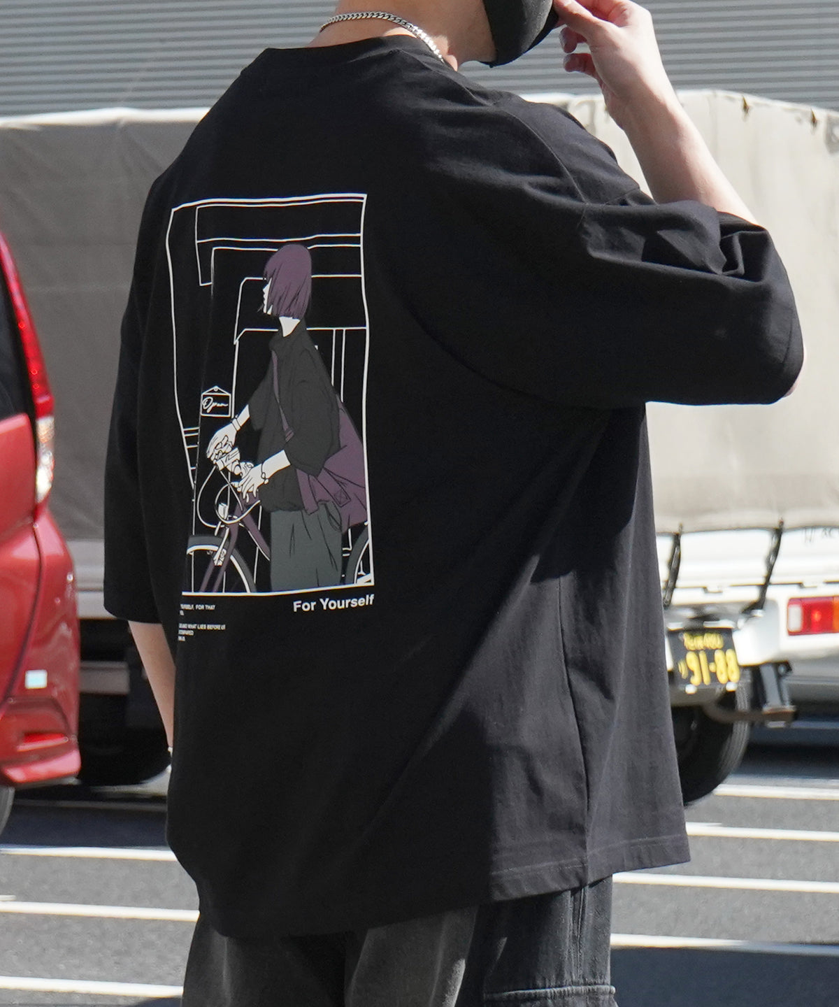 バイシクルガール イラストバックプリント / ワンポイント刺繍 ビッグシルエット半袖Tシャツ