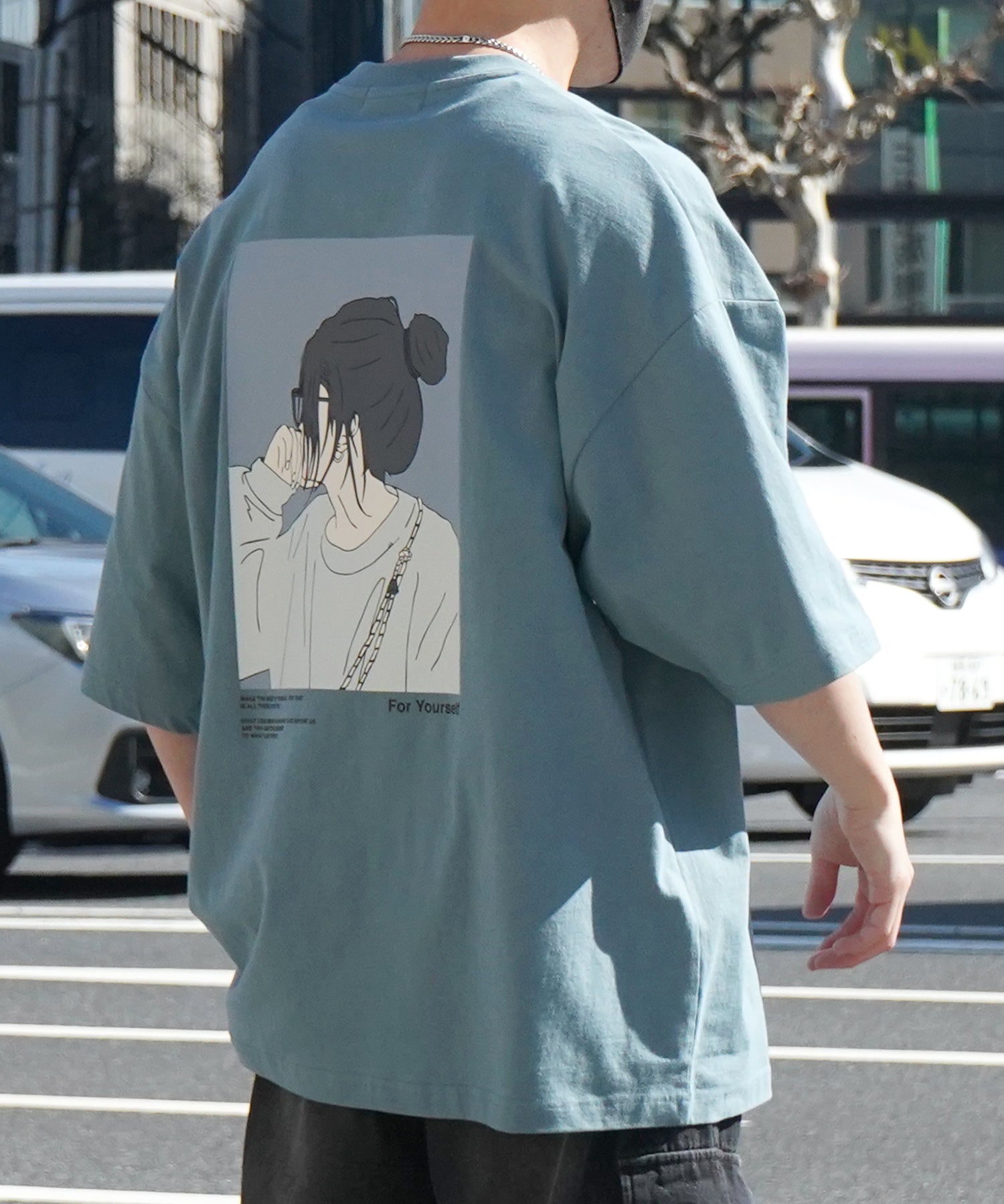 24SS 新柄 お団子ガール イラストバックプリント / ワンポイント刺繍 ビッグシルエット半袖Tシャツ