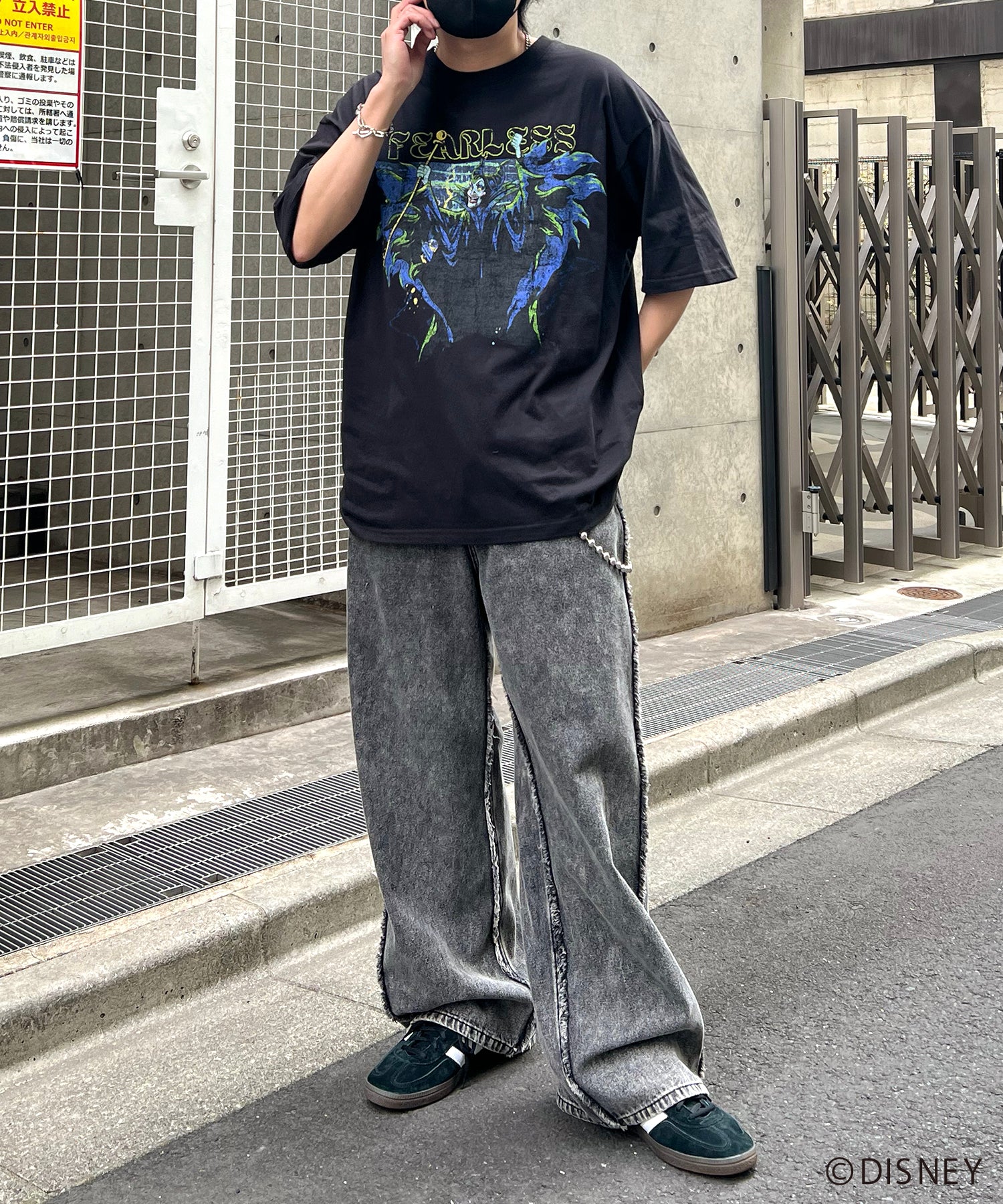 【Disney Villains / ディズニーヴィランズ】MALEFICENT / マレフィセント ヴィンテージライク ピグメント加工 ビッグシルエット 半袖プリントTシャツ