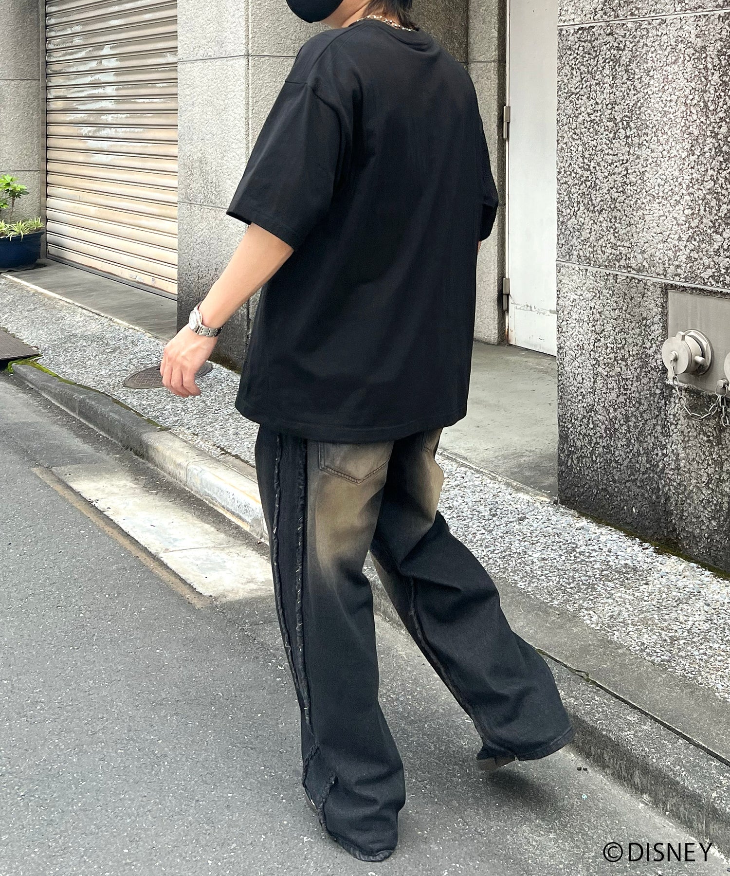 【Disney Villains / ディズニーヴィランズ】CAPTAIN FOOK / フック船長 ヴィンテージライク ピグメント加工 ビッグシルエット 半袖プリントTシャツ