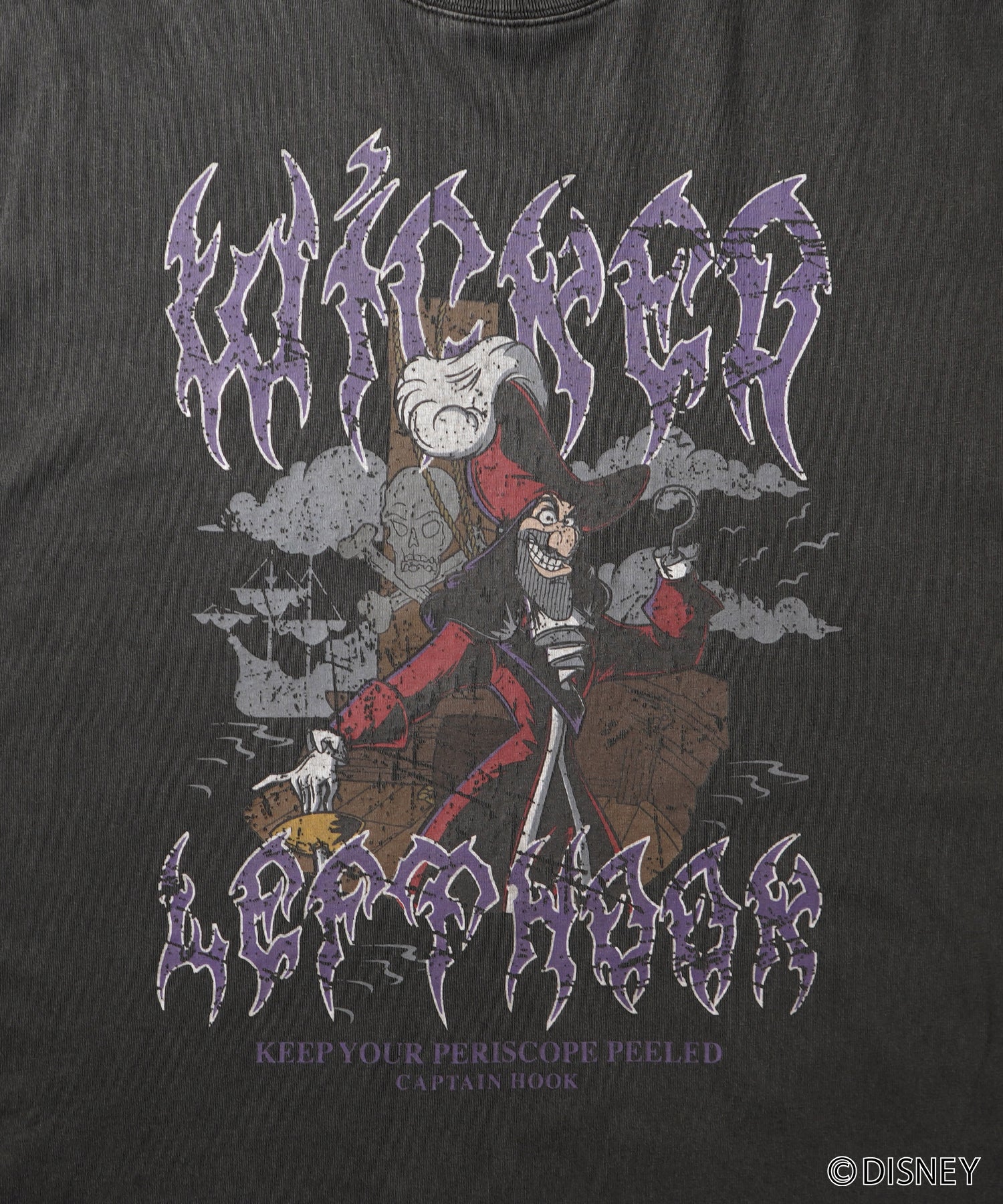 【Disney Villains / ディズニーヴィランズ】CAPTAIN FOOK / フック船長 ヴィンテージライク ピグメント加工 ビッグシルエット 半袖プリントTシャツ