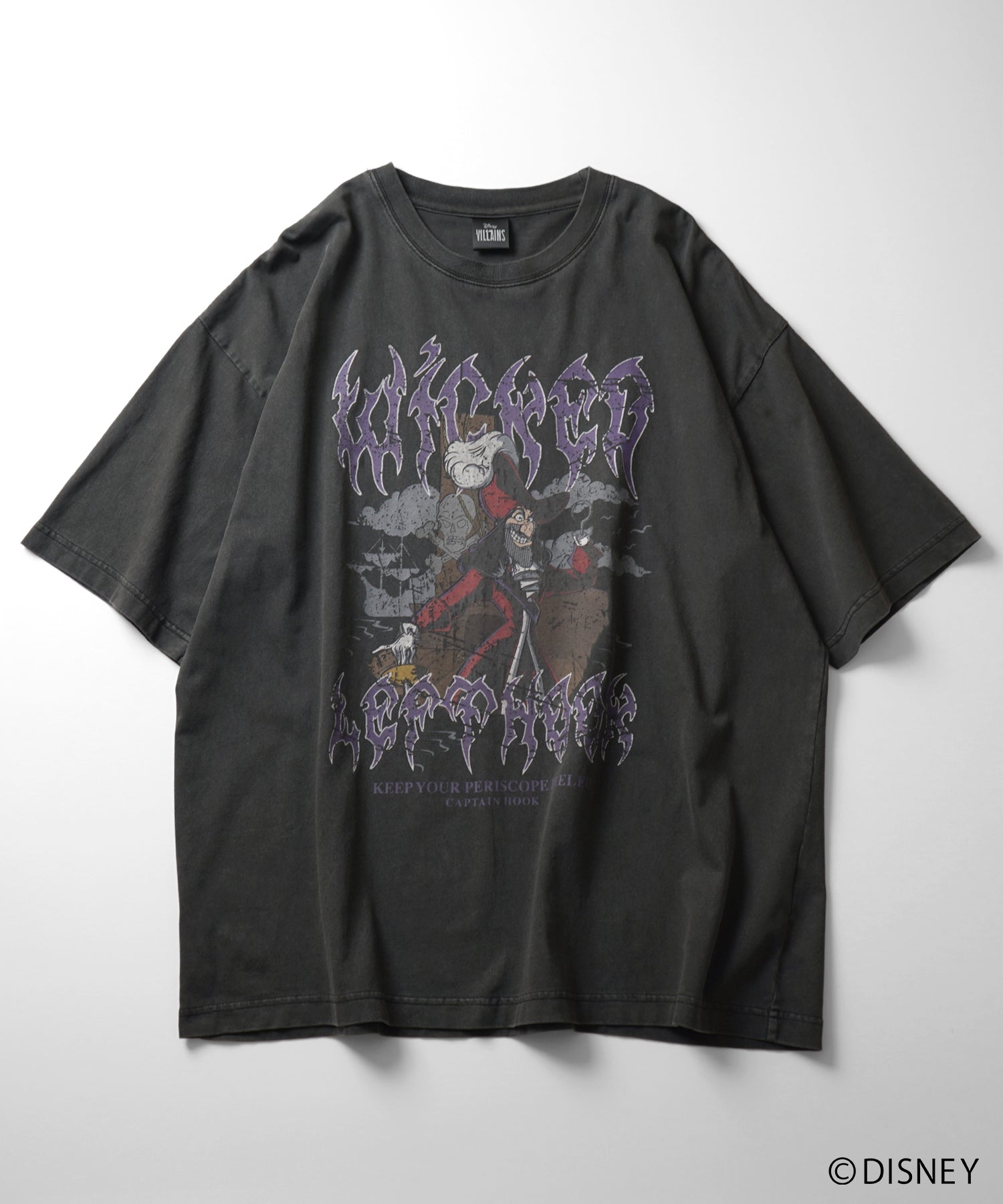 【Disney Villains / ディズニーヴィランズ】CAPTAIN FOOK / フック船長 ヴィンテージライク ピグメント加工 ビッグシルエット 半袖プリントTシャツ
