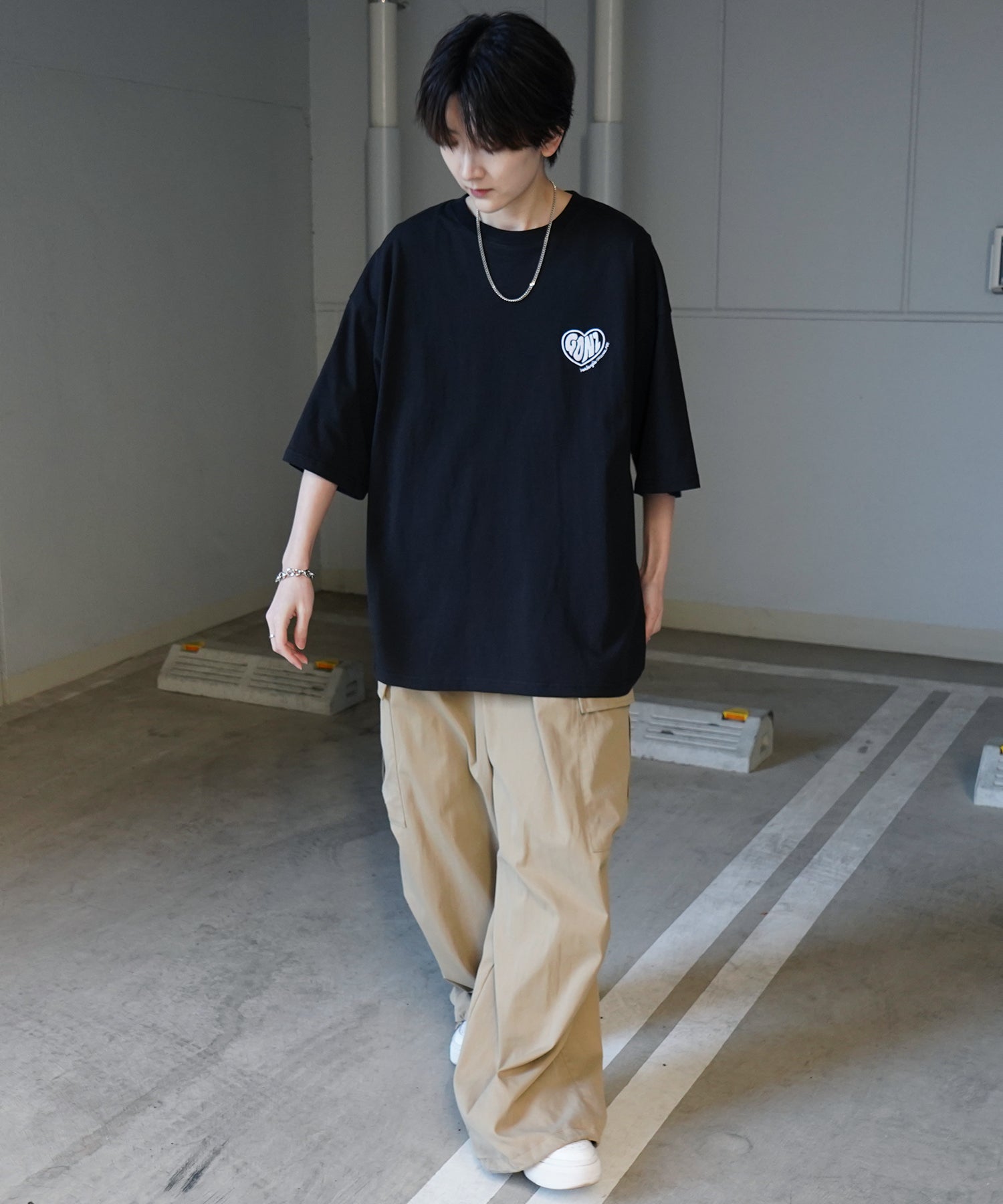 【MARK GONZALES ARTWORK COLLECTION / マーク ゴンザレス】フロント / バックプリント ワンポイント刺繍 モチーフ ビッグシルエットTシャツ