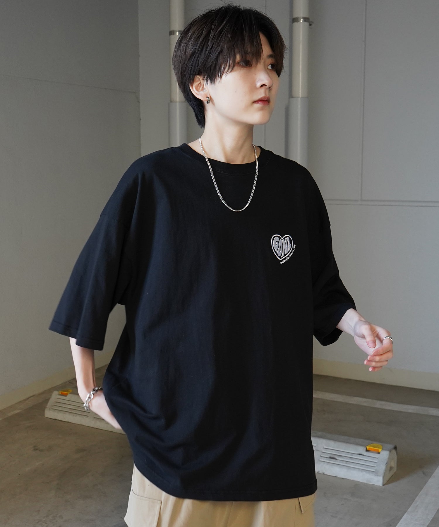 【MARK GONZALES ARTWORK COLLECTION / マーク ゴンザレス】フロント / バックプリント ワンポイント刺繍 モチーフ ビッグシルエットTシャツ