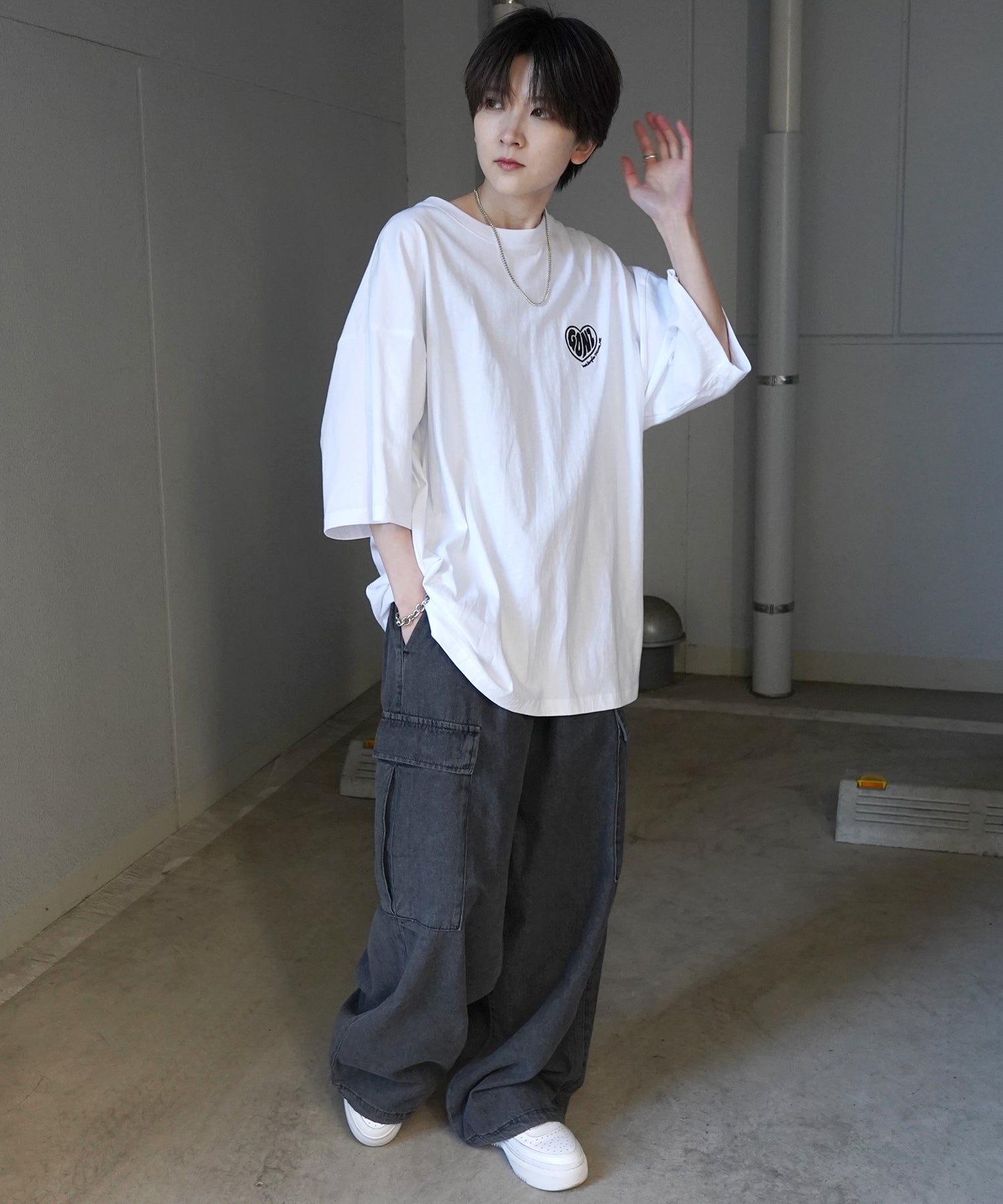 【MARK GONZALES ARTWORK COLLECTION / マーク ゴンザレス】フロント / バックプリント ワンポイント刺繍 モチーフ ビッグシルエットTシャツ