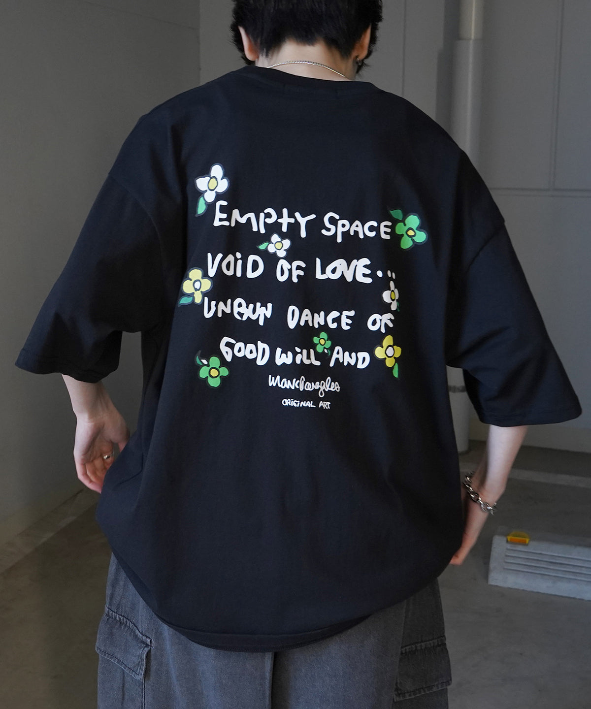 【MARK GONZALES ARTWORK COLLECTION / マーク ゴンザレス】フロント / バックプリント ワンポイント刺繍 モチーフ ビッグシルエットTシャツ