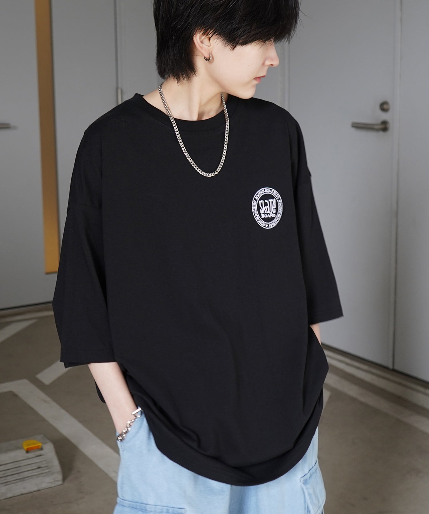 【MARK GONZALES ARTWORK COLLECTION / マーク ゴンザレス】フロント / バックプリント ワンポイント刺繍 モチーフ ビッグシルエットTシャツ