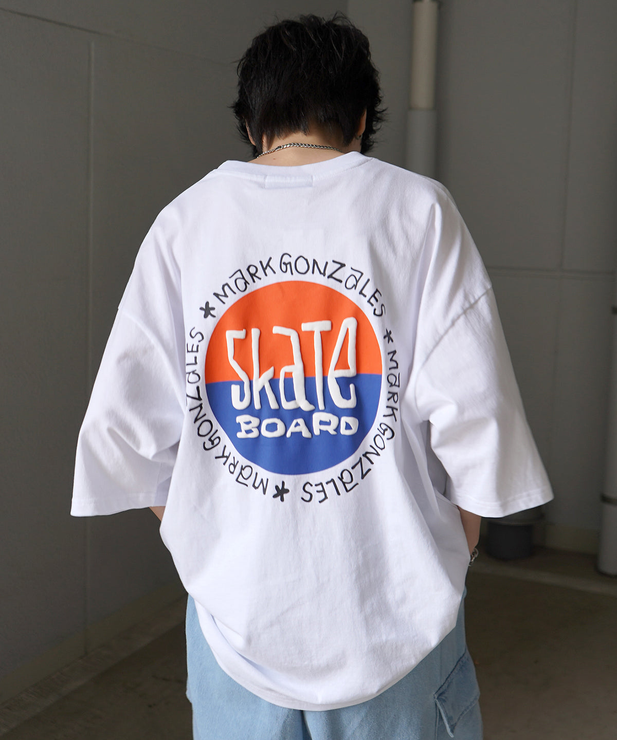 【MARK GONZALES ARTWORK COLLECTION / マーク ゴンザレス】フロント / バックプリント ワンポイント刺繍 モチーフ ビッグシルエットTシャツ