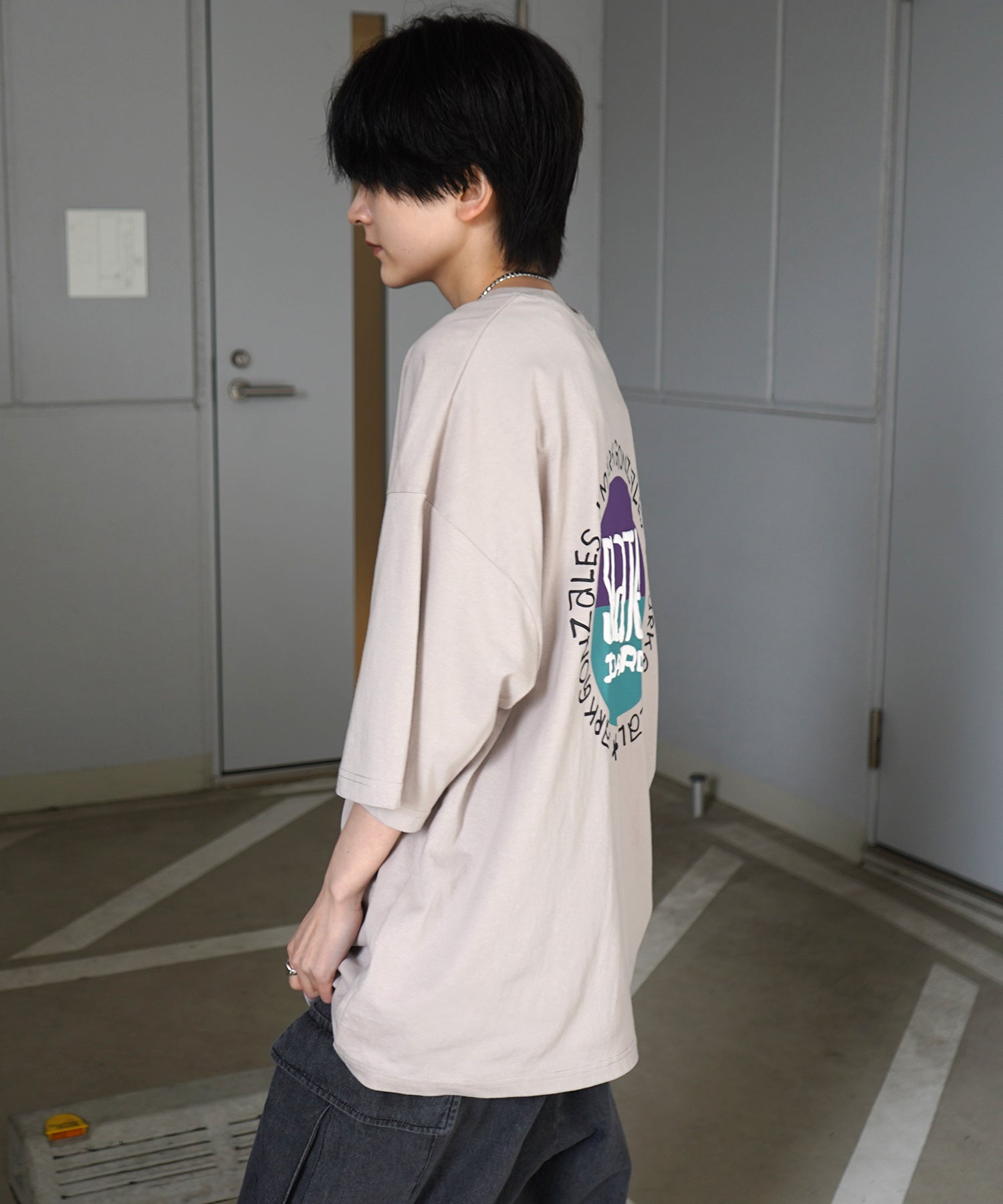 【MARK GONZALES ARTWORK COLLECTION / マーク ゴンザレス】フロント / バックプリント ワンポイント刺繍 モチーフ ビッグシルエットTシャツ