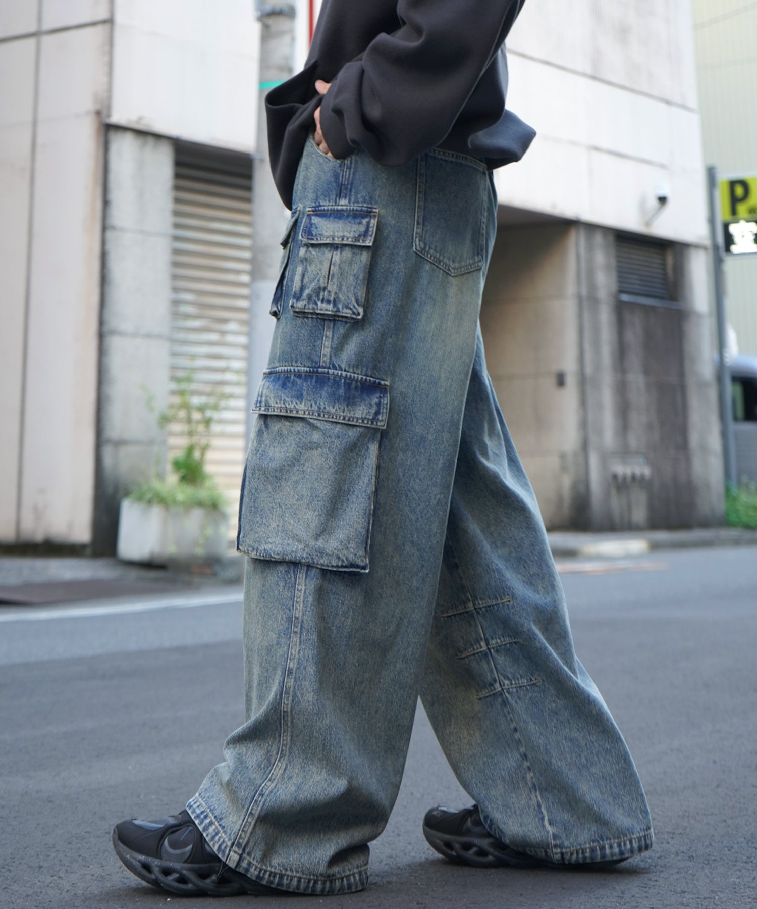 25SS ヴィンテージメイク レトロライク Y2Kグランジ ケミカル加工 マルチポケットデニムカーゴパンツ