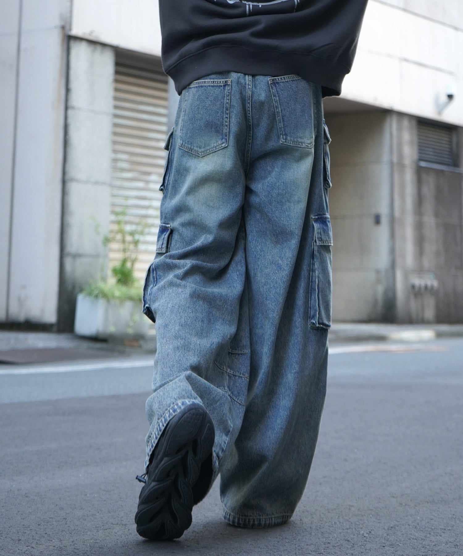 25SS ヴィンテージメイク レトロライク Y2Kグランジ ケミカル加工 マルチポケットデニムカーゴパンツ