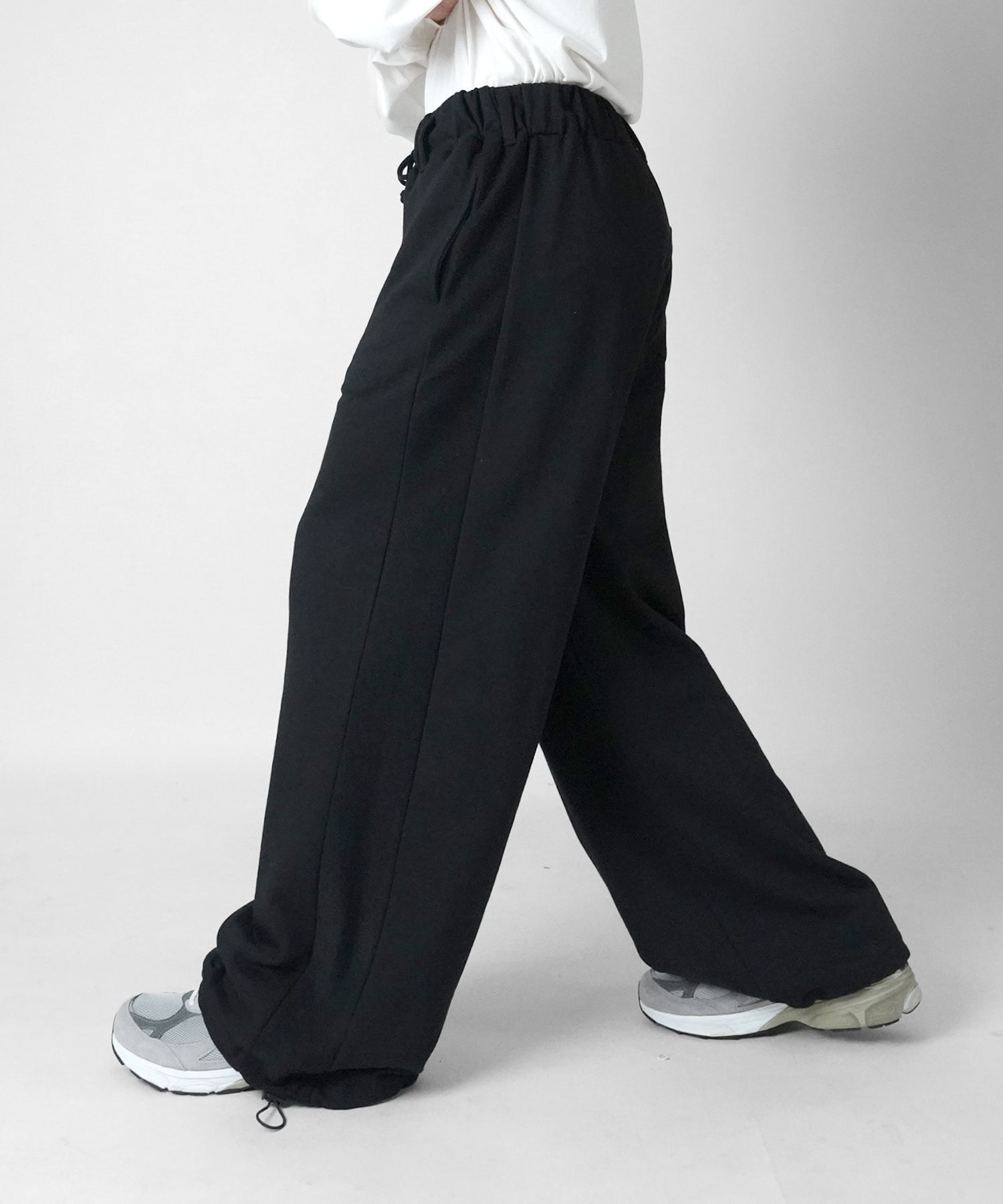 サイド切替 裏毛スウェットワイドストレートパンツ 裾ドローコード
