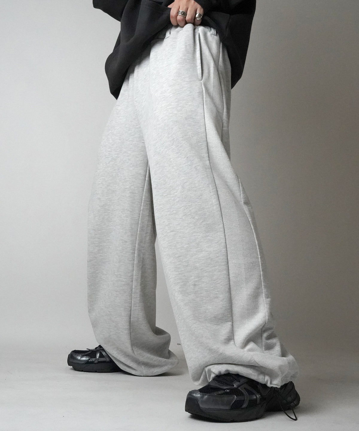 サイド切替 裏毛スウェットワイドストレートパンツ 裾ドローコード