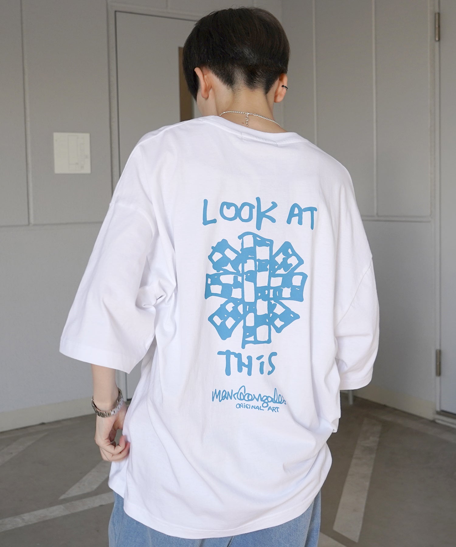 【MARK GONZALES ARTWORK COLLECTION / マーク ゴンザレス】フロント / バックプリント ワンポイント刺繍 モチーフ ビッグシルエットTシャツ