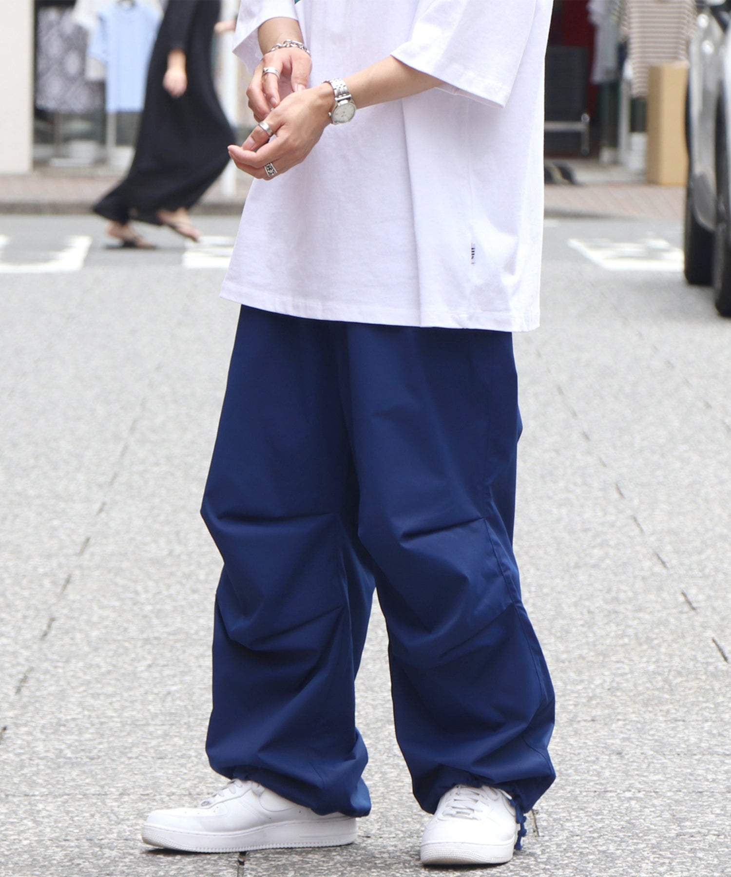 ワイドパラシュートパンツ 裾ドローコード スノーパンツ