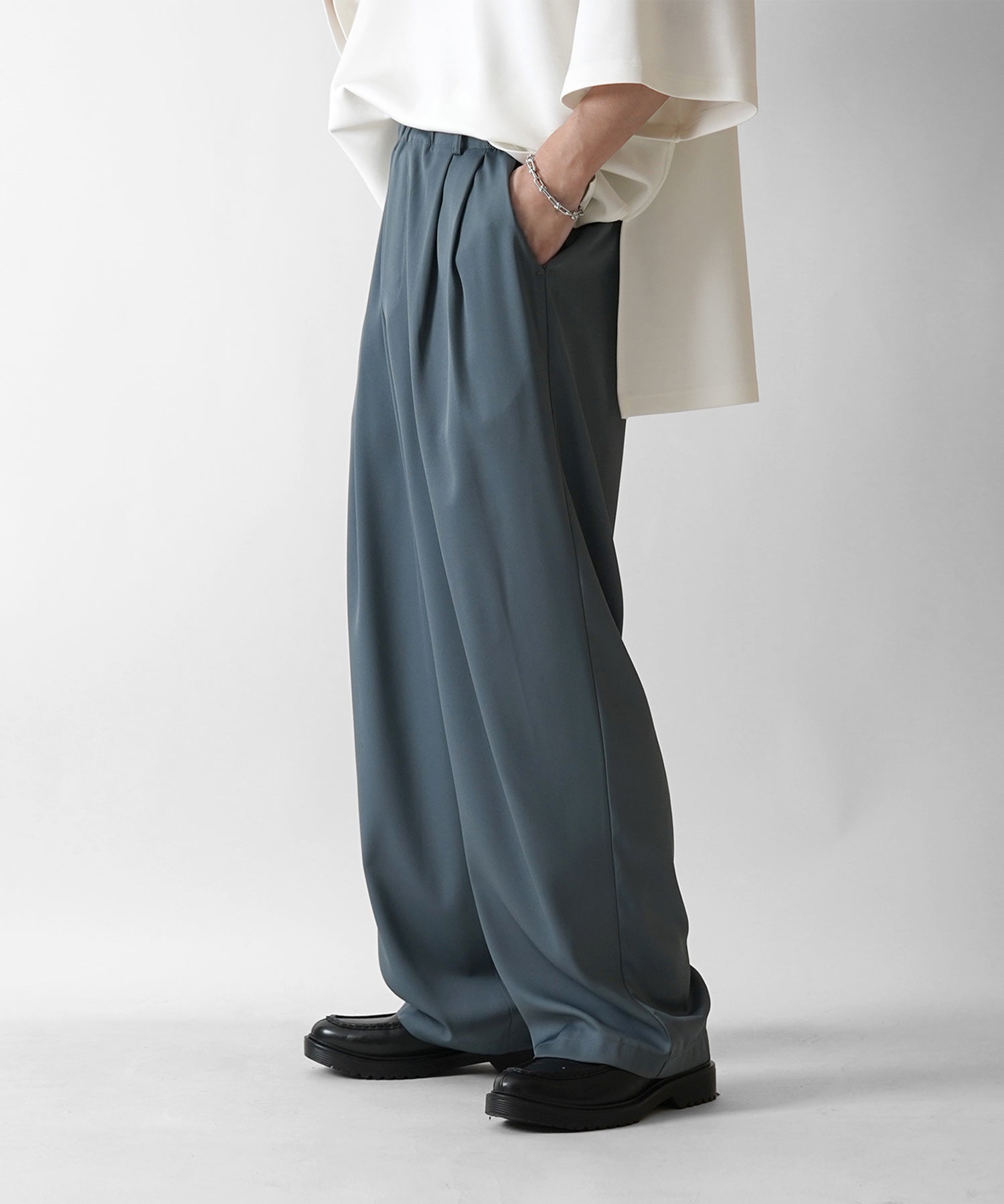 25SS【セットアップ対応】新色追加 ドレープとろみ リラックスイージー ワイドテーパードパンツ