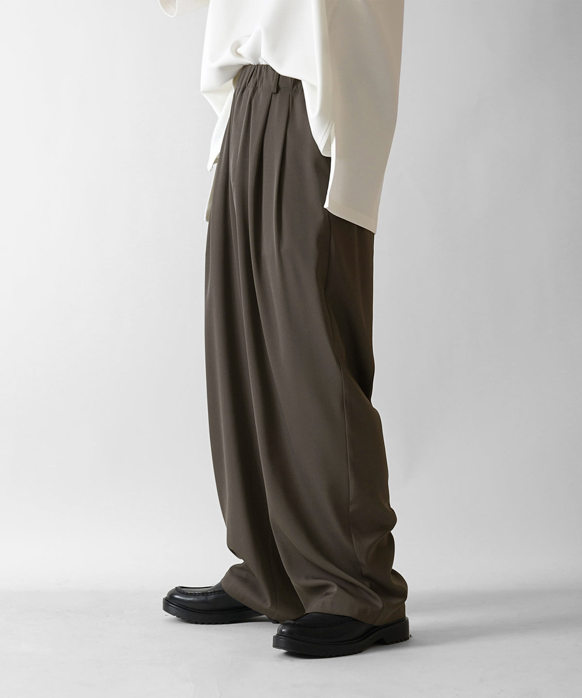 25SS【セットアップ対応】新色追加 ドレープとろみ リラックスイージー ワイドテーパードパンツ