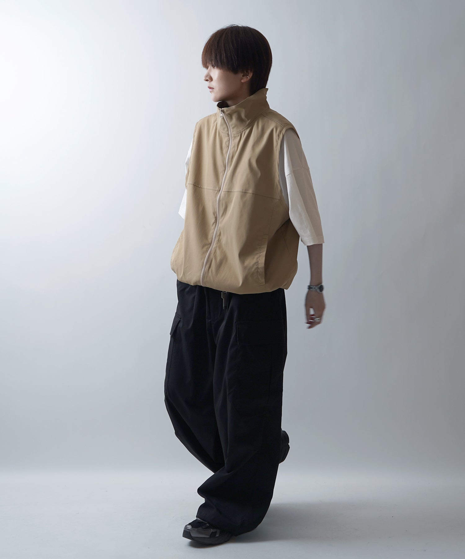セットアップ対応 スタンドネック 裾ひもドロスト フルジップナイロンテックベスト