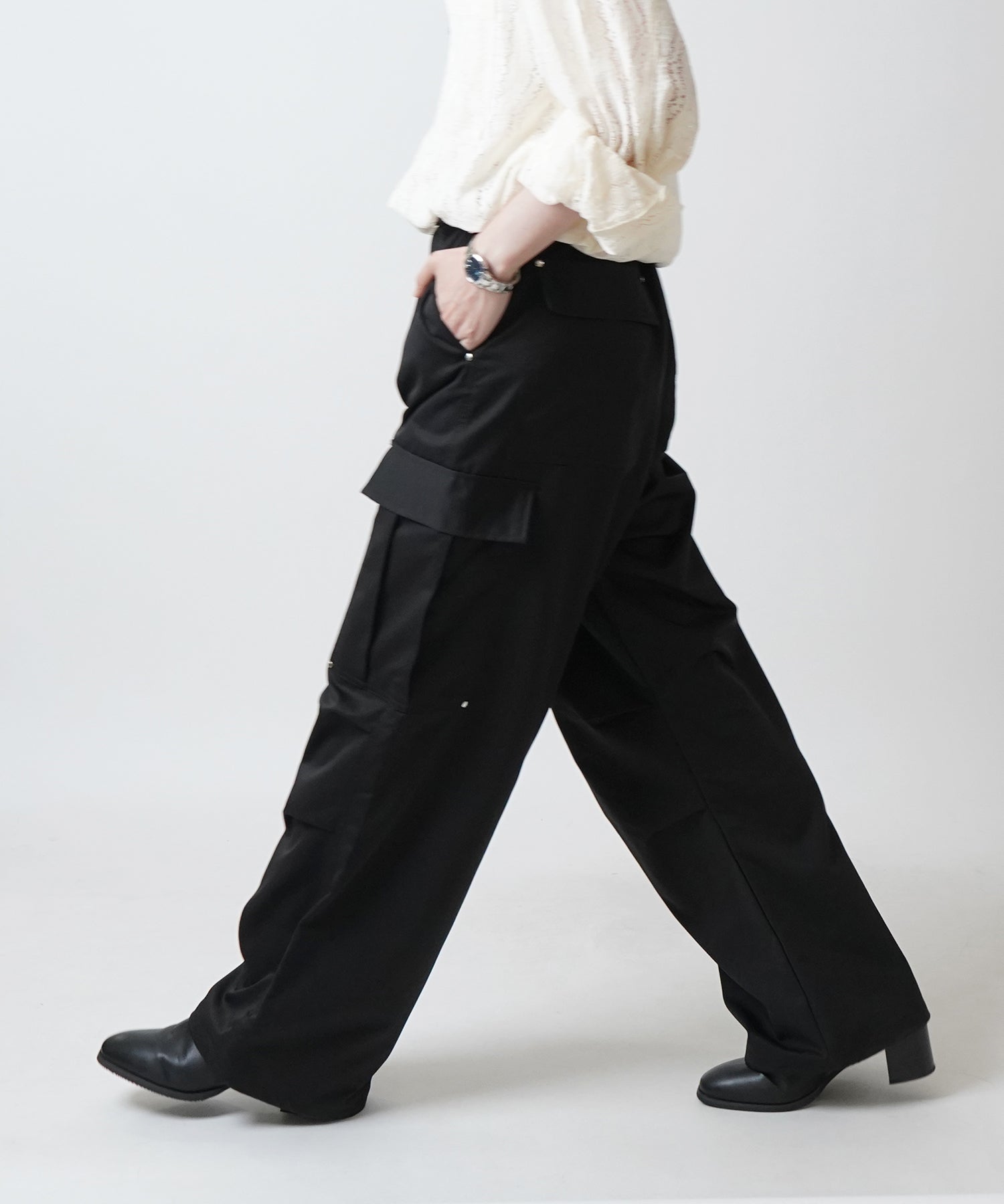 24SS リベット付 デザインカーゴパンツ サイドポケット 裾ドローコード ワイドストレート パラシュートパンツ