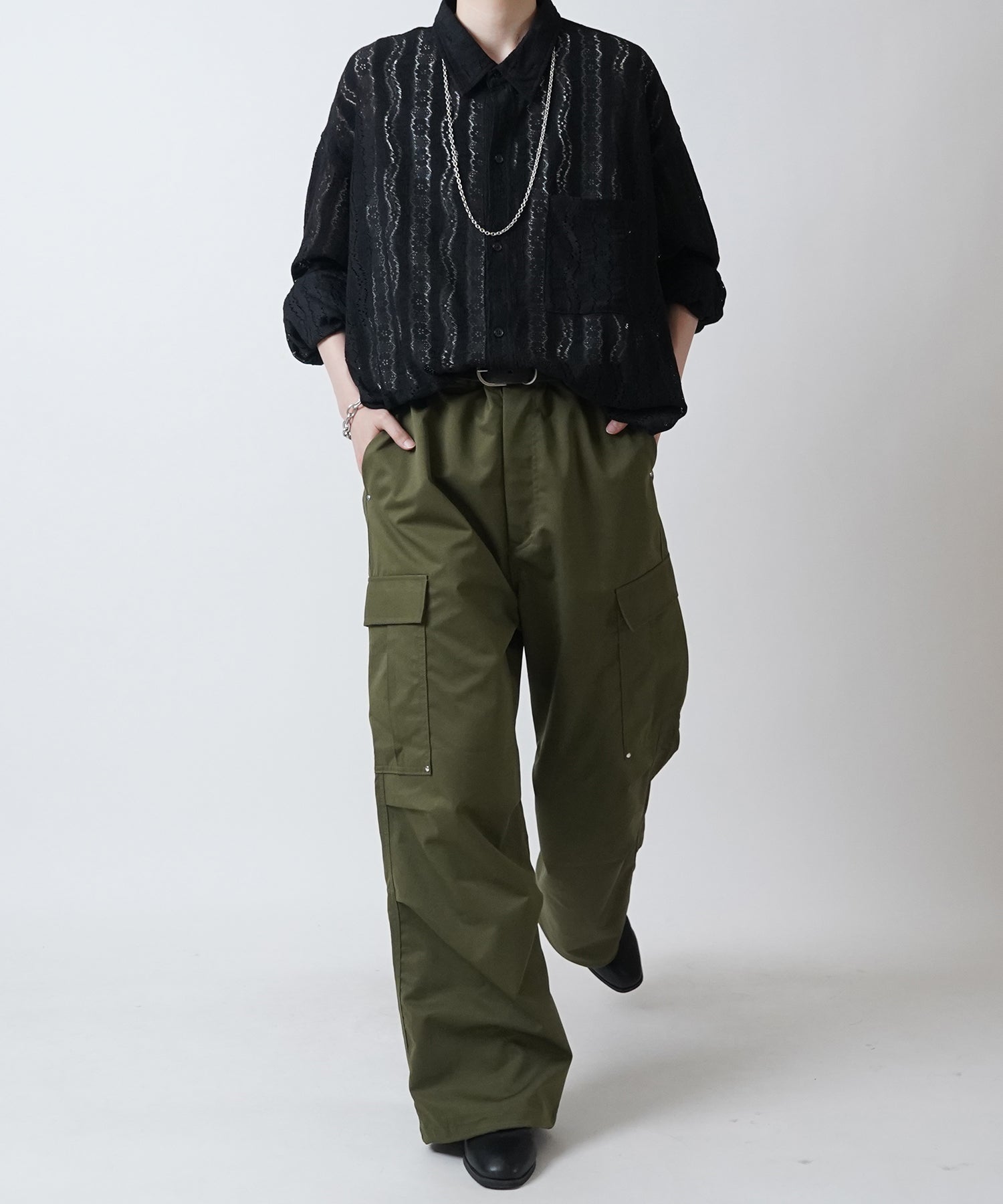 24SS リベット付 デザインカーゴパンツ サイドポケット 裾ドローコード ワイドストレート パラシュートパンツ
