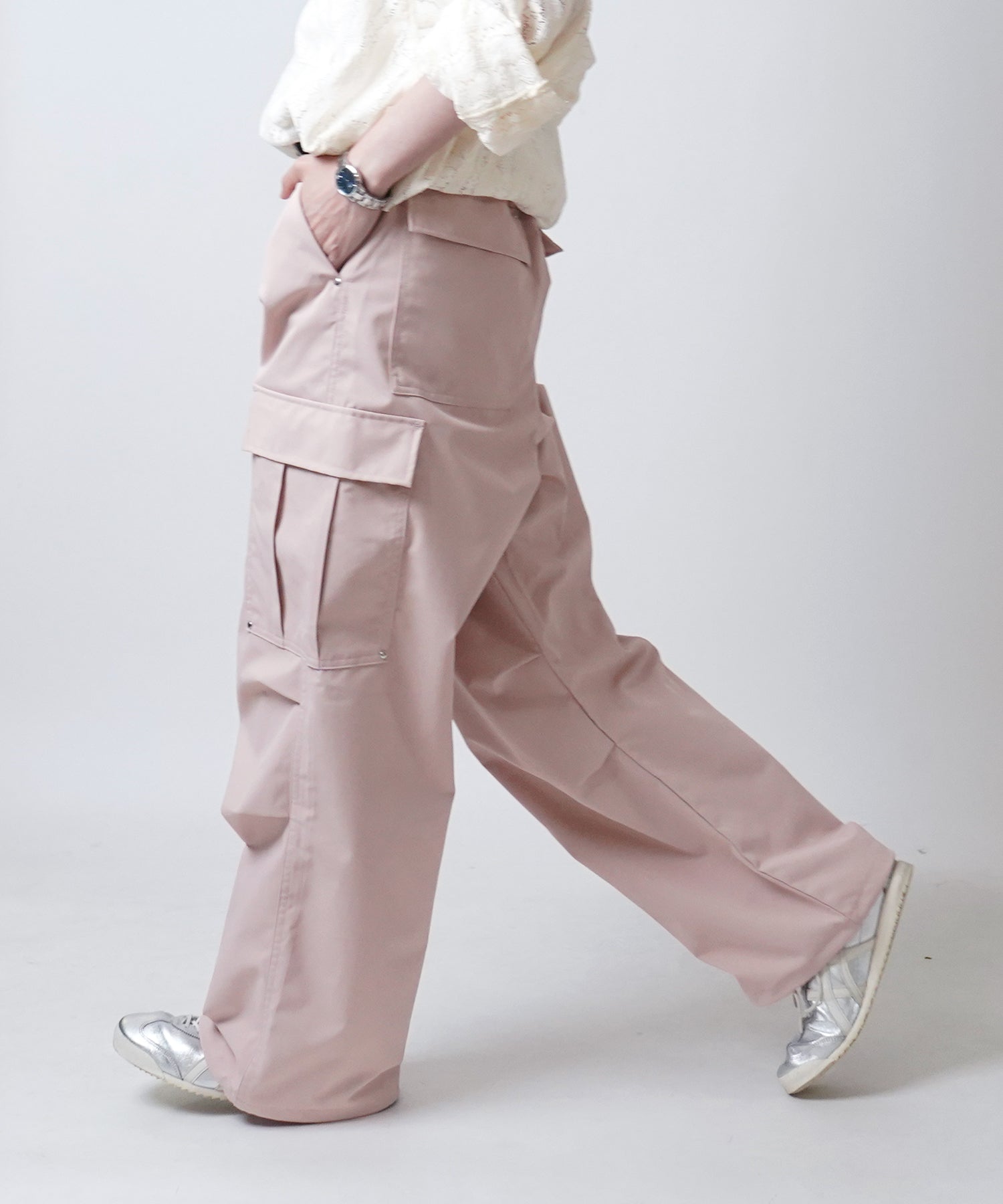 24SS リベット付 デザインカーゴパンツ サイドポケット 裾ドローコード ワイドストレート パラシュートパンツ