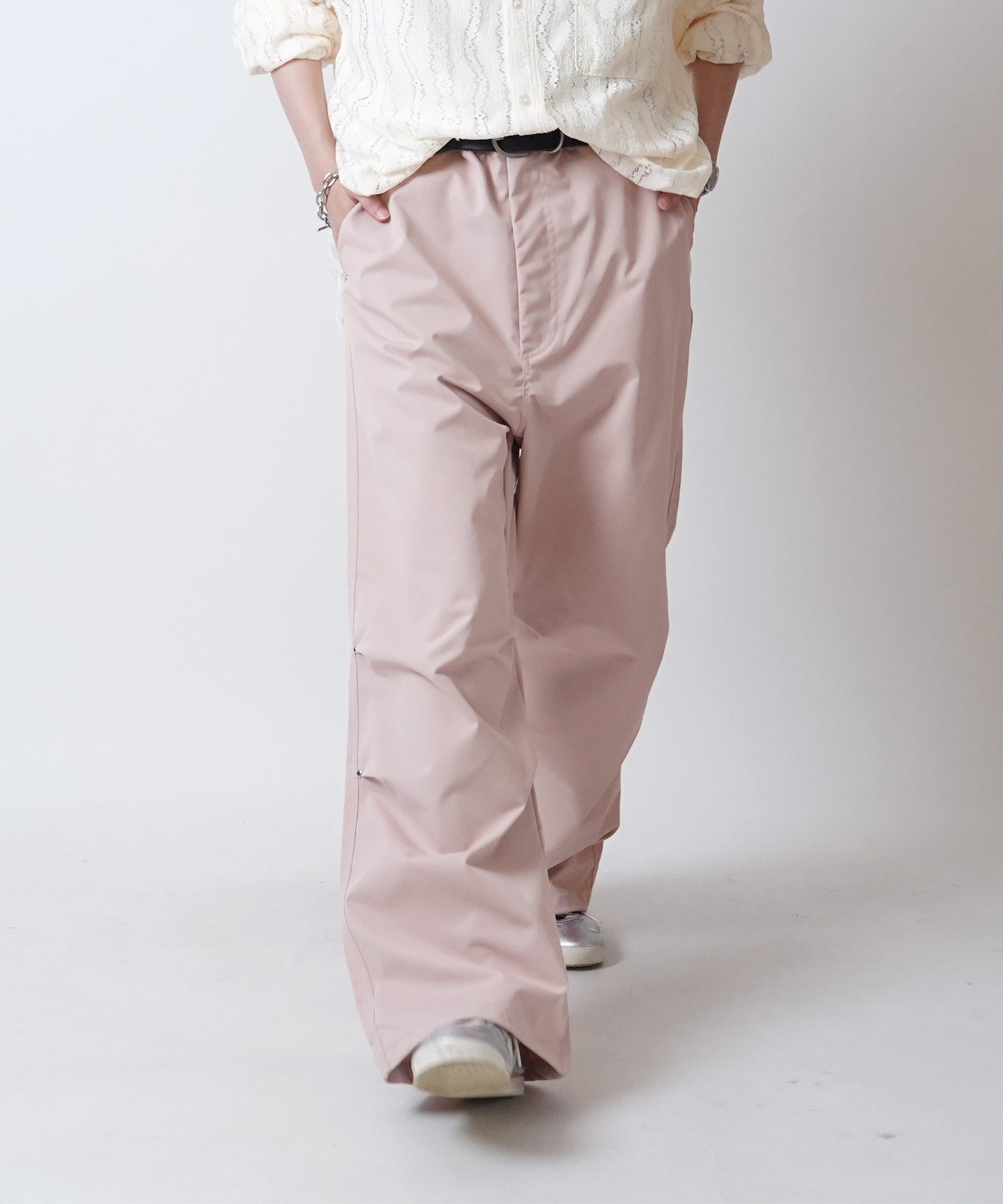 24SS リベット付 デザインパラシュートパンツ 裾ドローコード ワイドストレートスノーパンツ