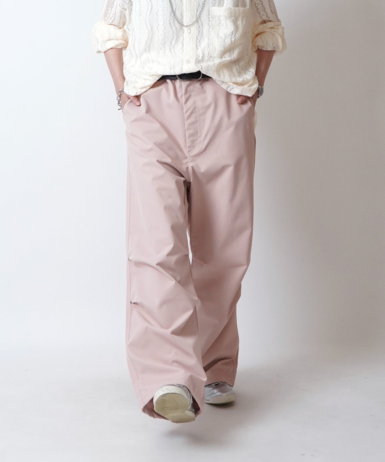 24SS リベット付 デザインパラシュートパンツ 裾ドローコード ワイドストレートスノーパンツ