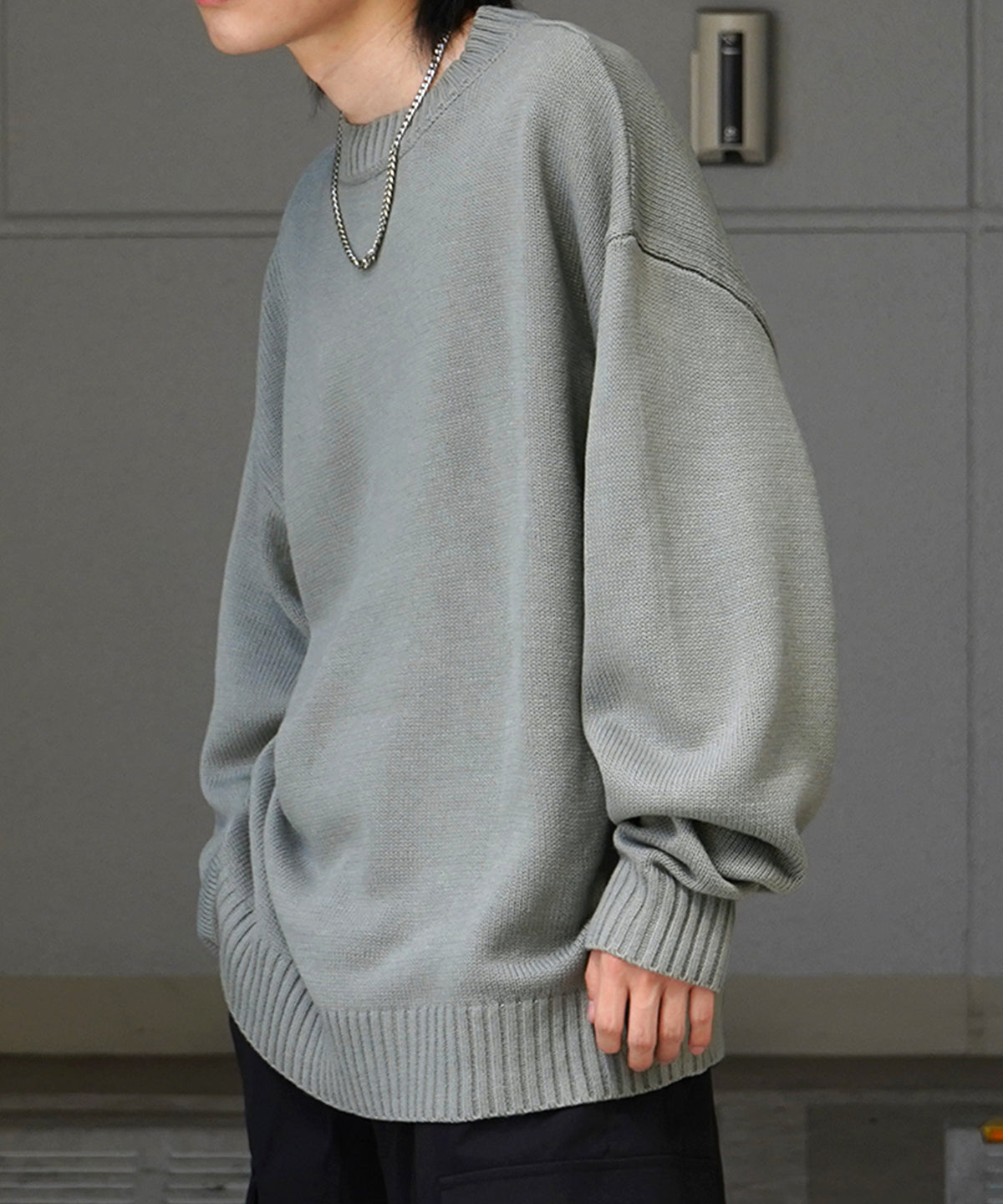 ルーズシルエット クルーネック ナチュラルベーシックプルオーバーニット