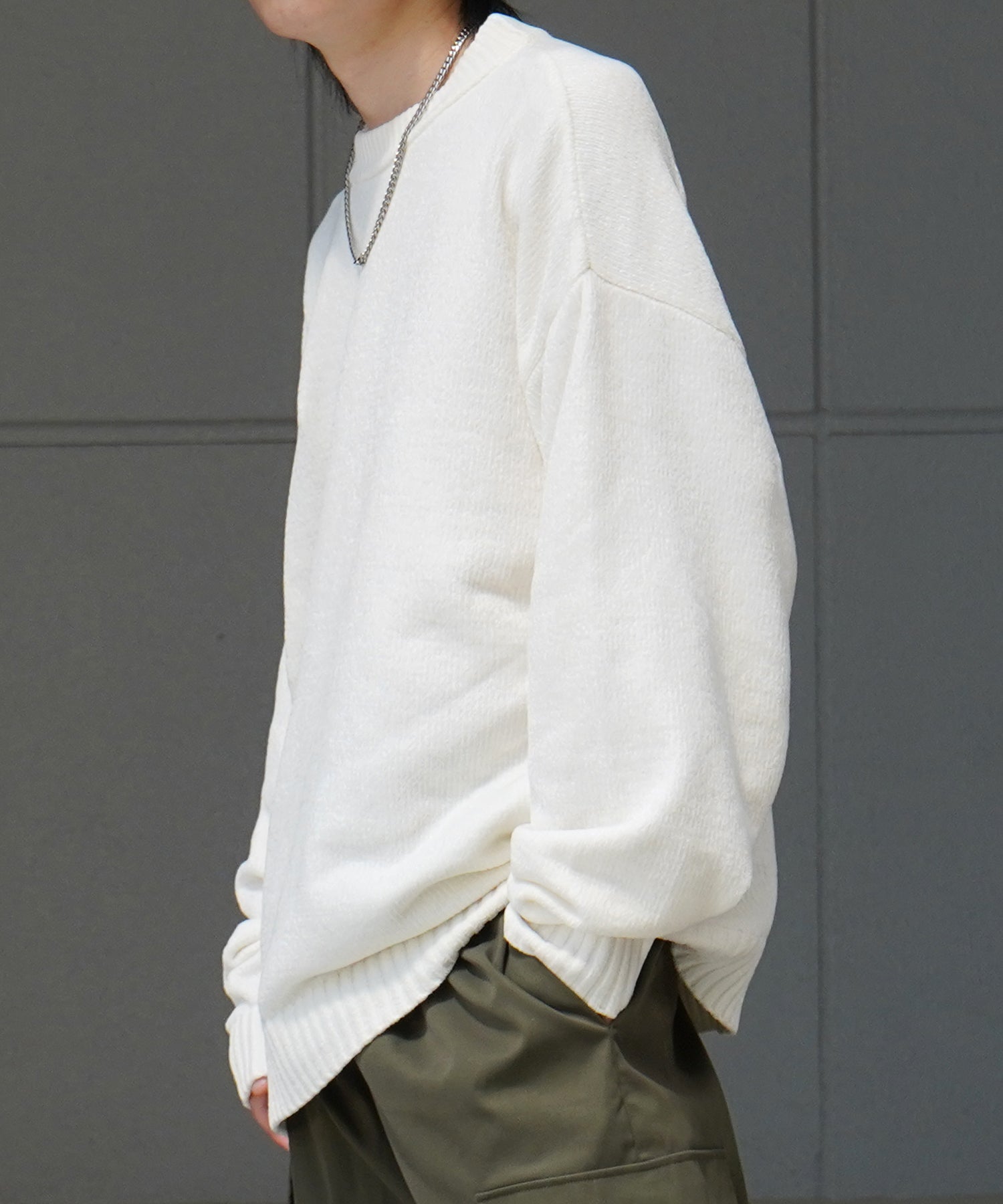 ルーズシルエット クルーネック ナチュラルベーシックプルオーバーニット