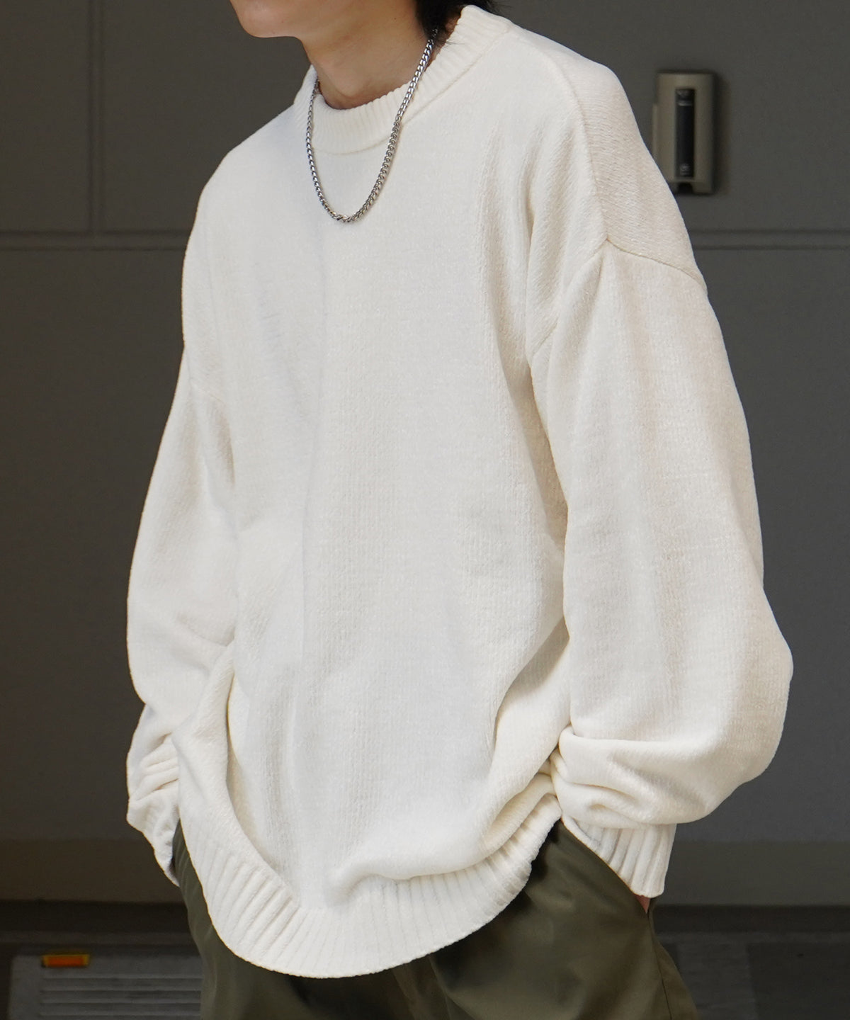 ルーズシルエット クルーネック ナチュラルベーシックプルオーバーニット