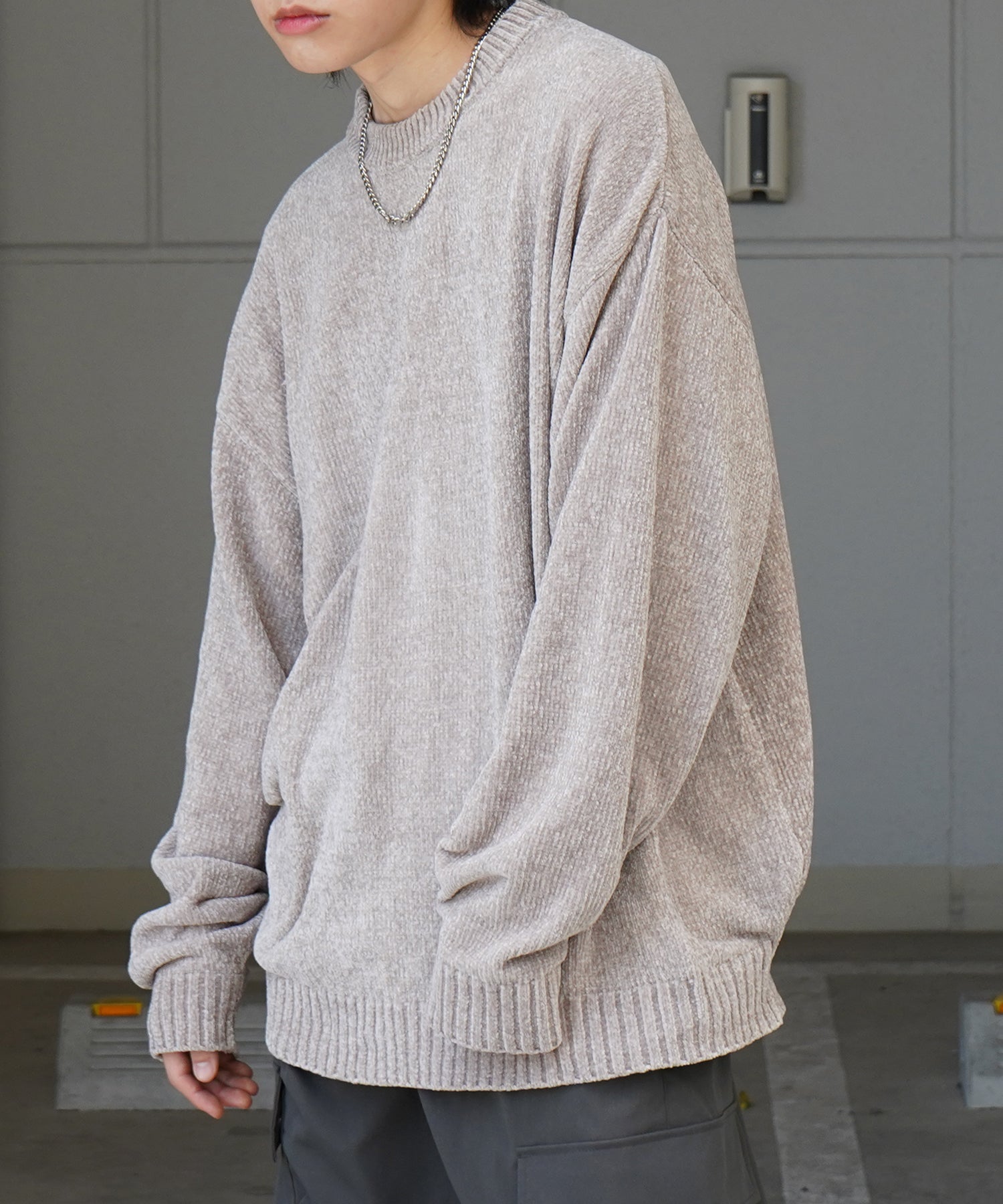 ルーズシルエット クルーネック ナチュラルベーシックプルオーバーニット