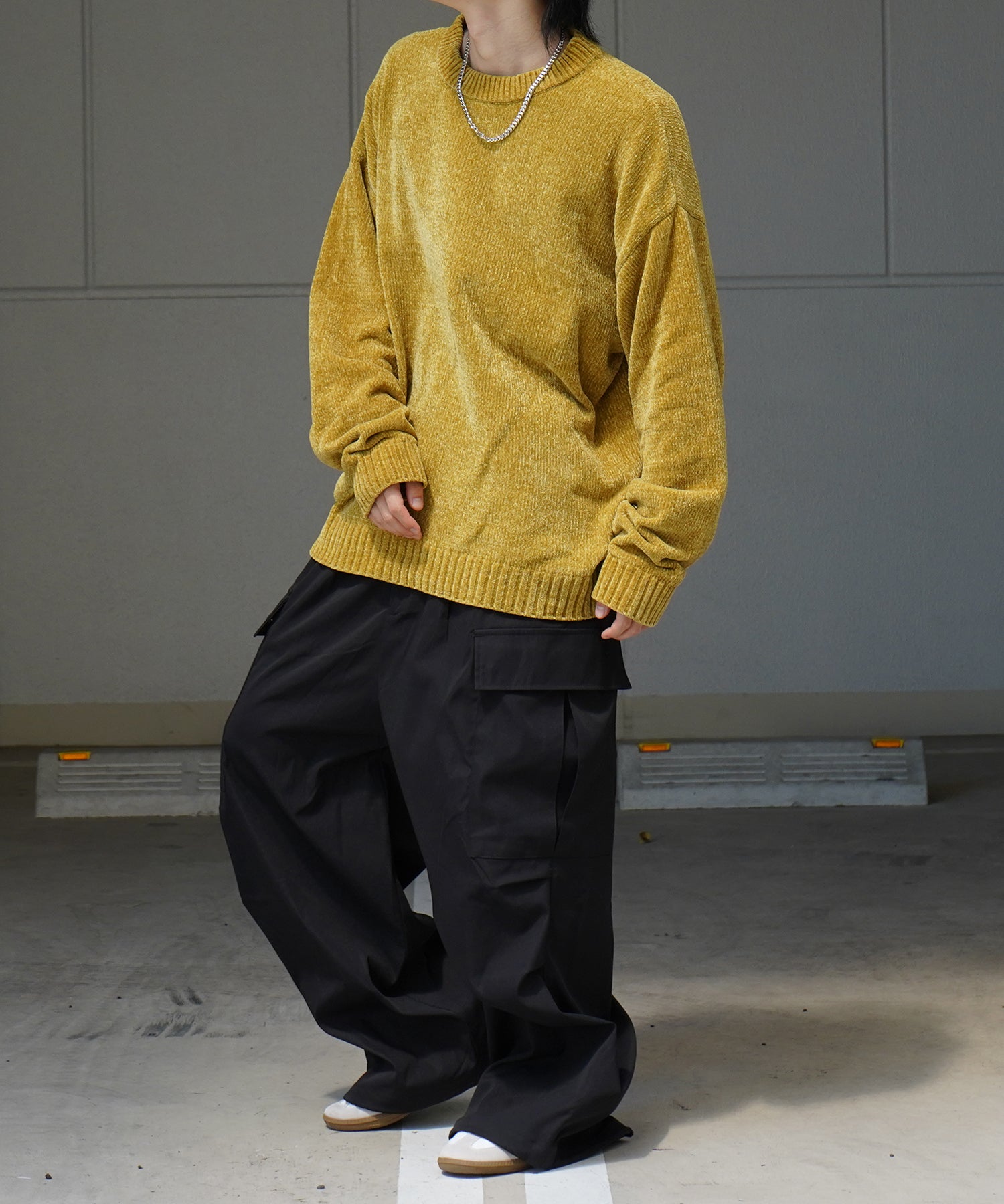 ルーズシルエット クルーネック ナチュラルベーシックプルオーバーニット