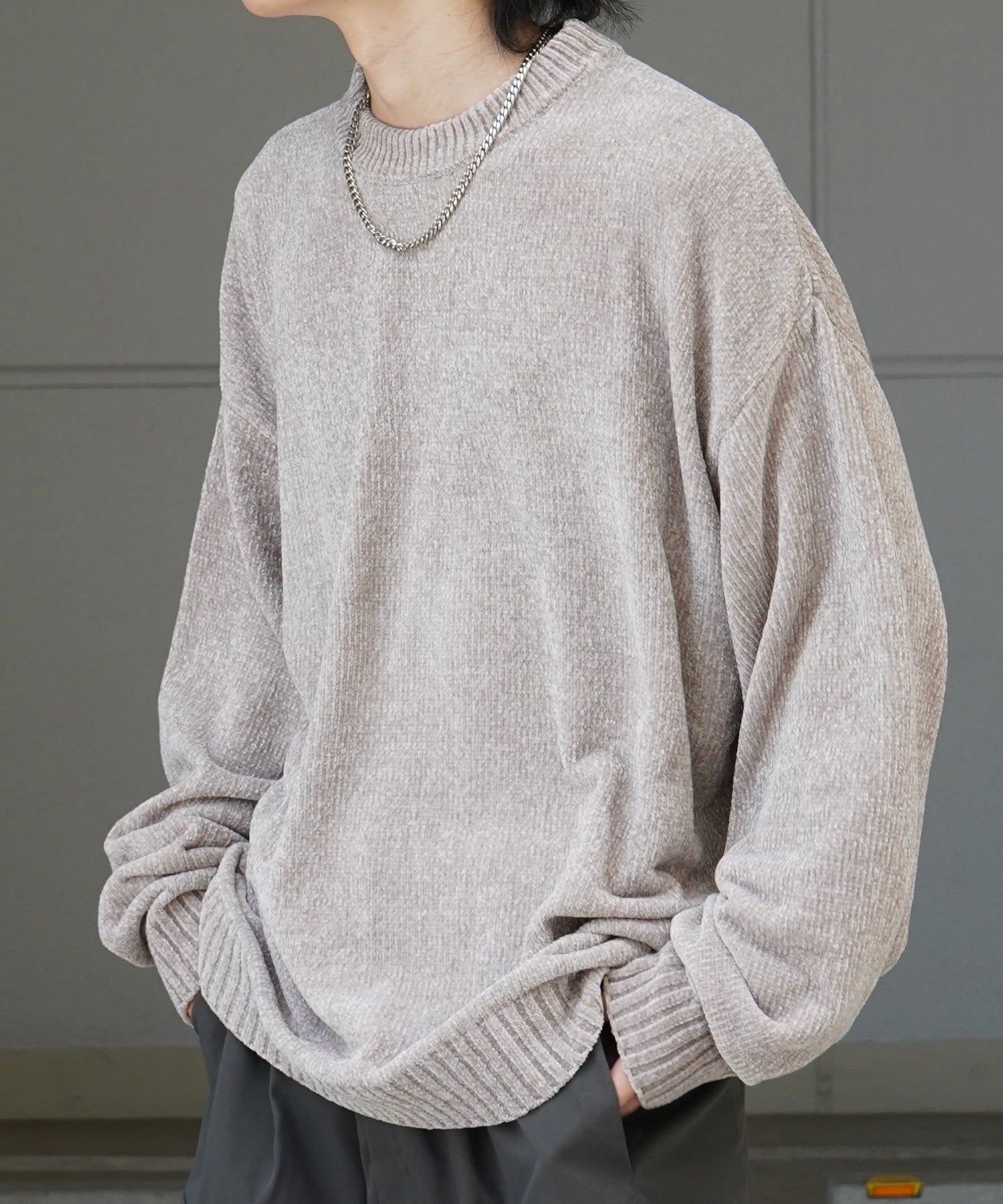 ルーズシルエット クルーネック ナチュラルベーシックプルオーバーニット