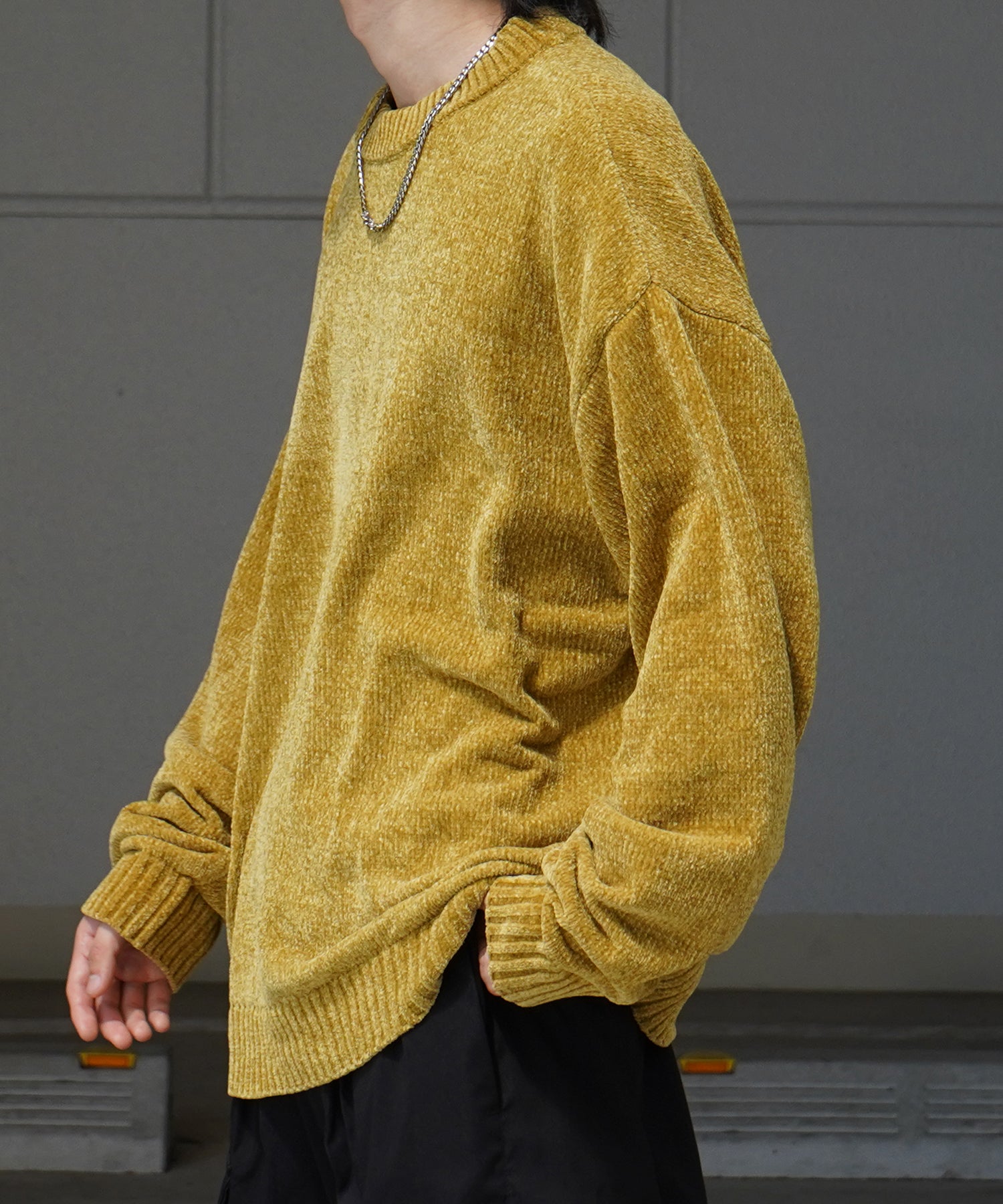 ルーズシルエット クルーネック ナチュラルベーシックプルオーバーニット