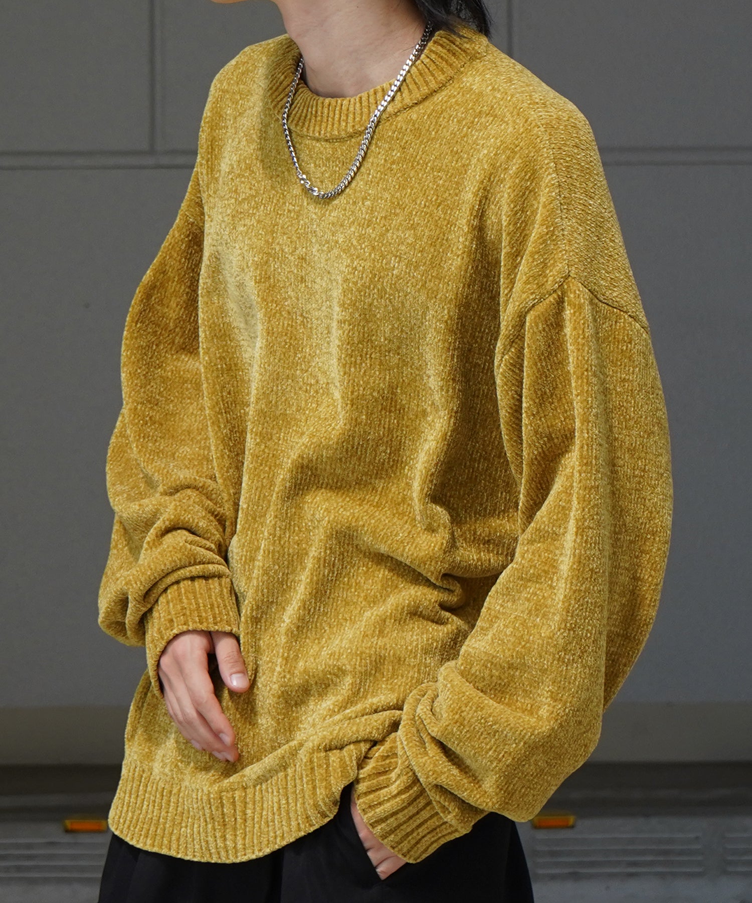 ルーズシルエット クルーネック ナチュラルベーシックプルオーバーニット