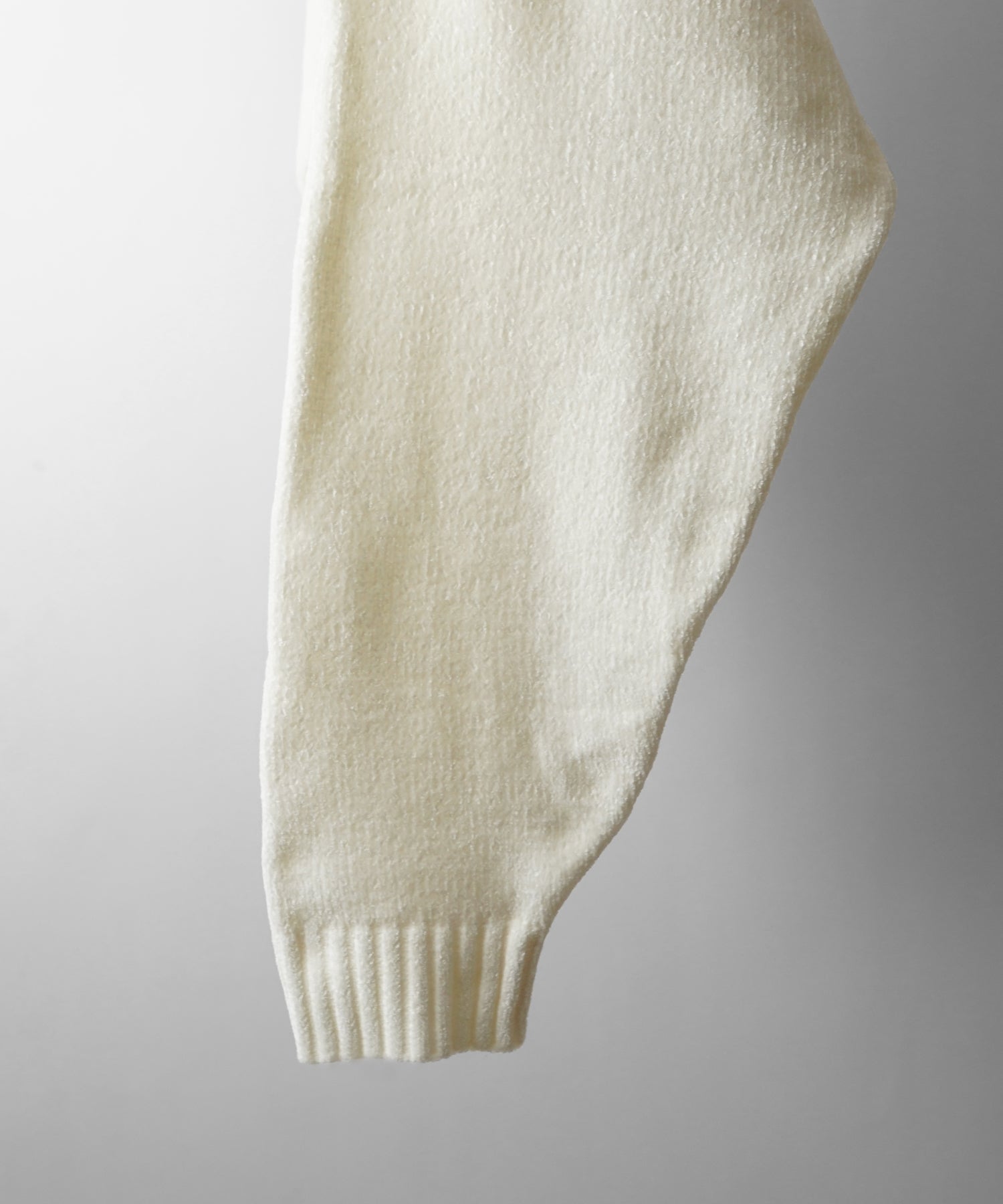 ルーズシルエット クルーネック ナチュラルベーシックプルオーバーニット